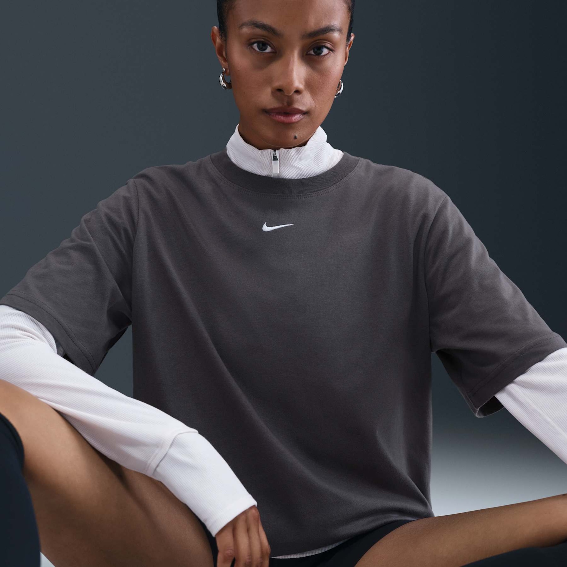 Camiseta Nike Sportswear Feminina - Foto 3