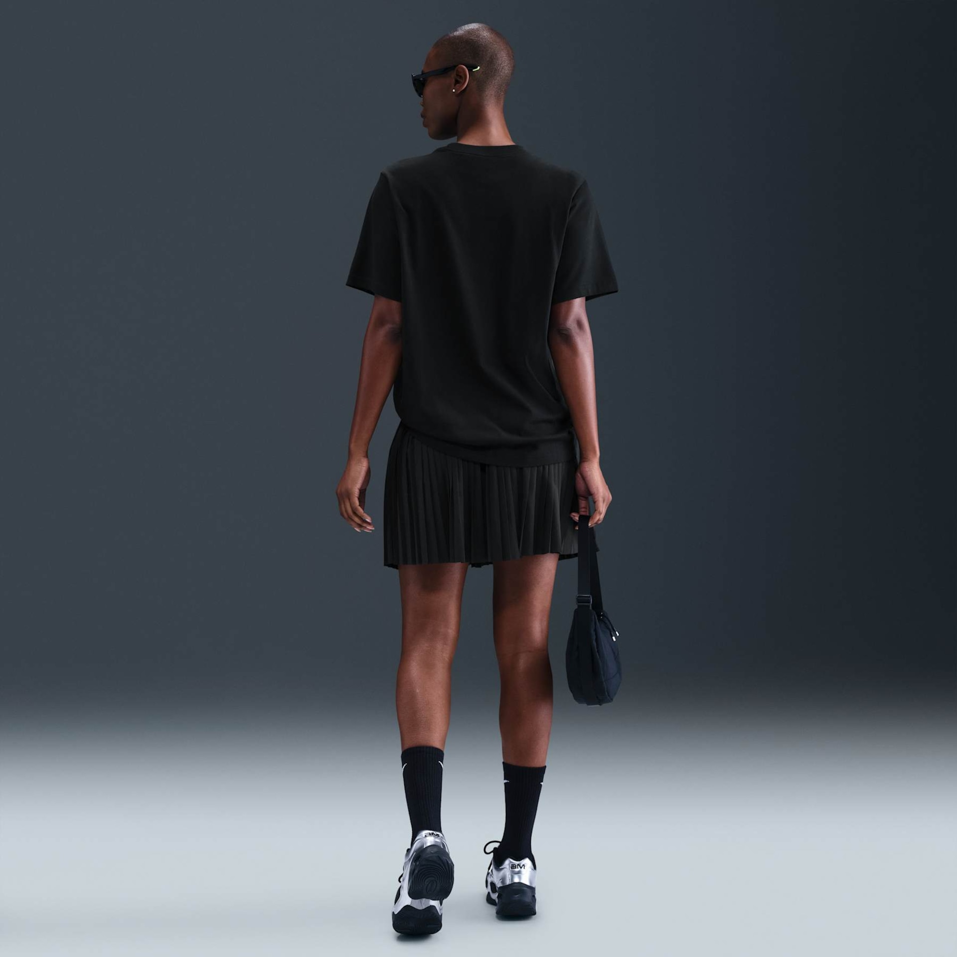 Camiseta Nike Sportswear Feminina - Foto 5