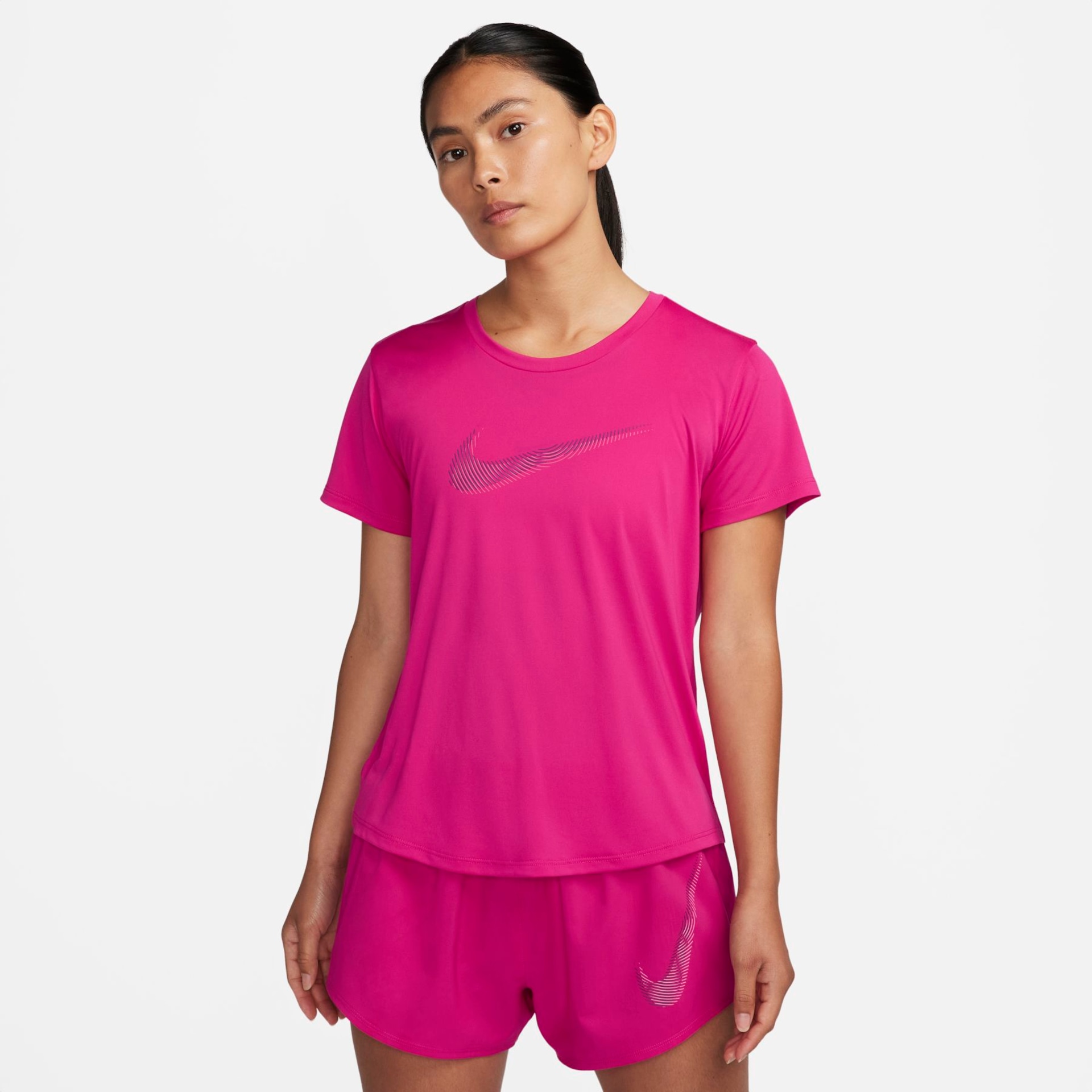 Camiseta Nike Dri-FIT Swoosh Feminina - Foto 1