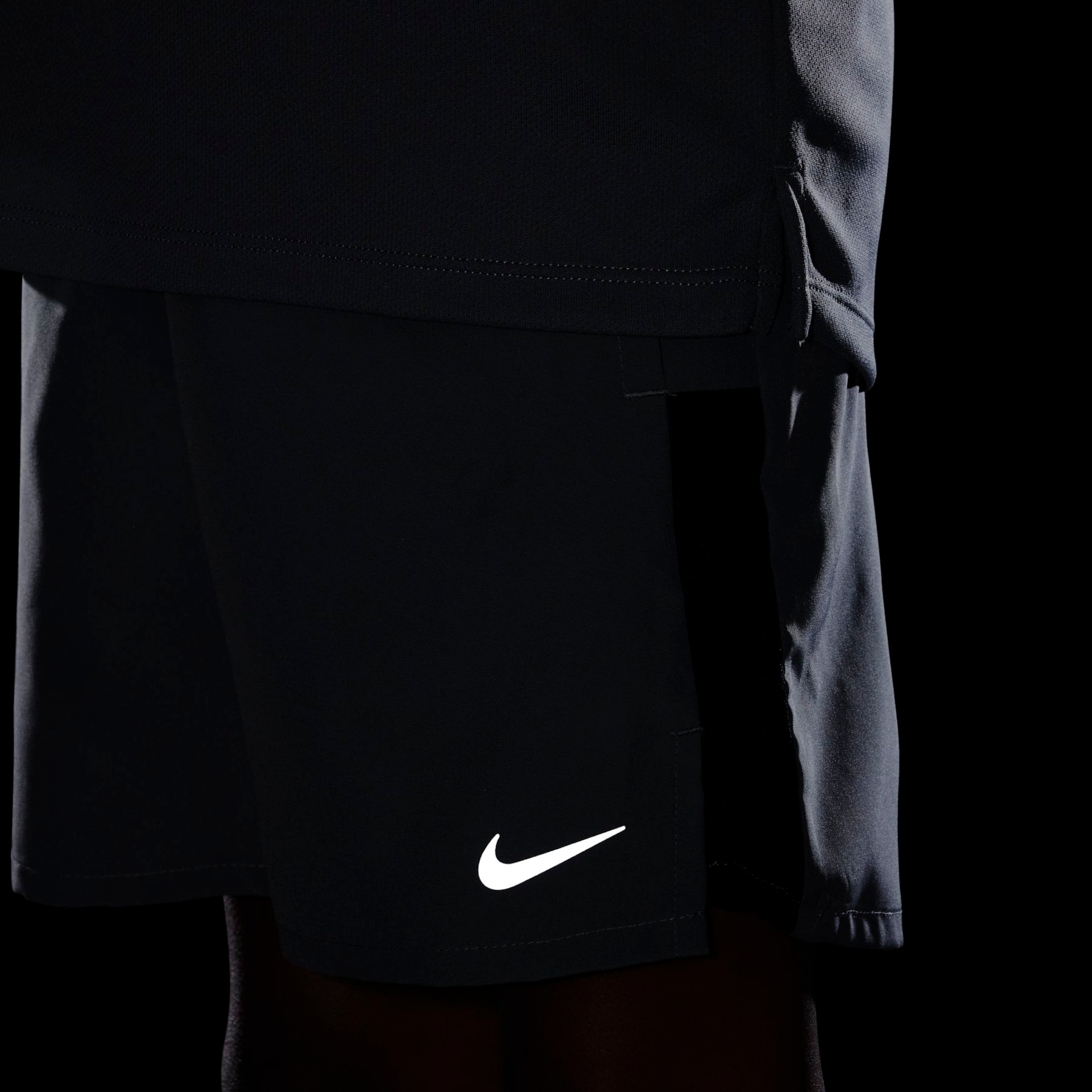 Shorts Nike Dri-FIT Challenger Infantil - Foto 8