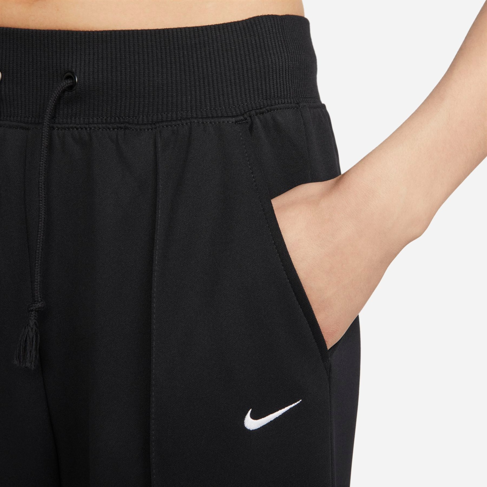 Calça Nike Sportswear Essential Feminina - Foto 3
