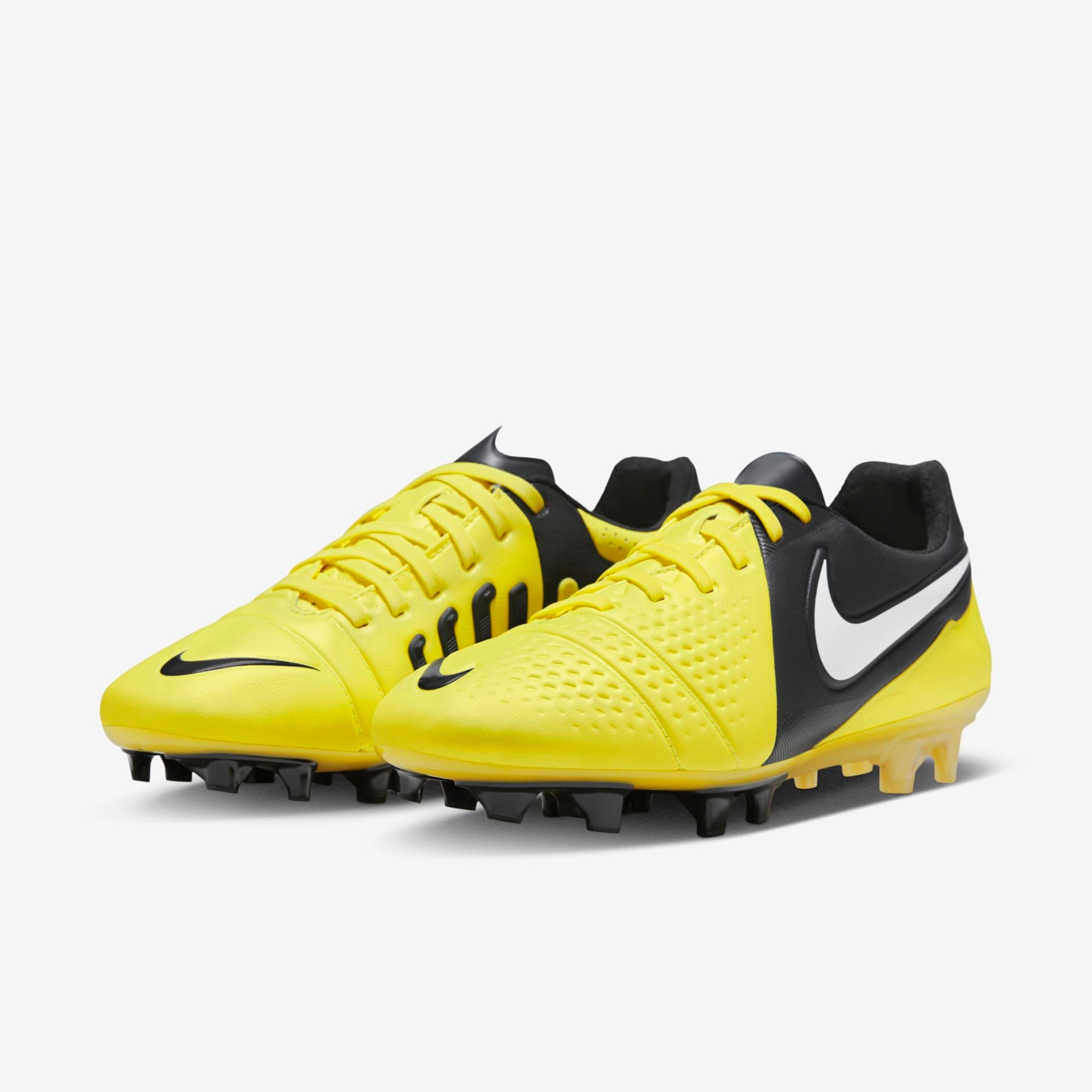 Chuteira Nike CTR360 Maestri III Campo - Foto 2