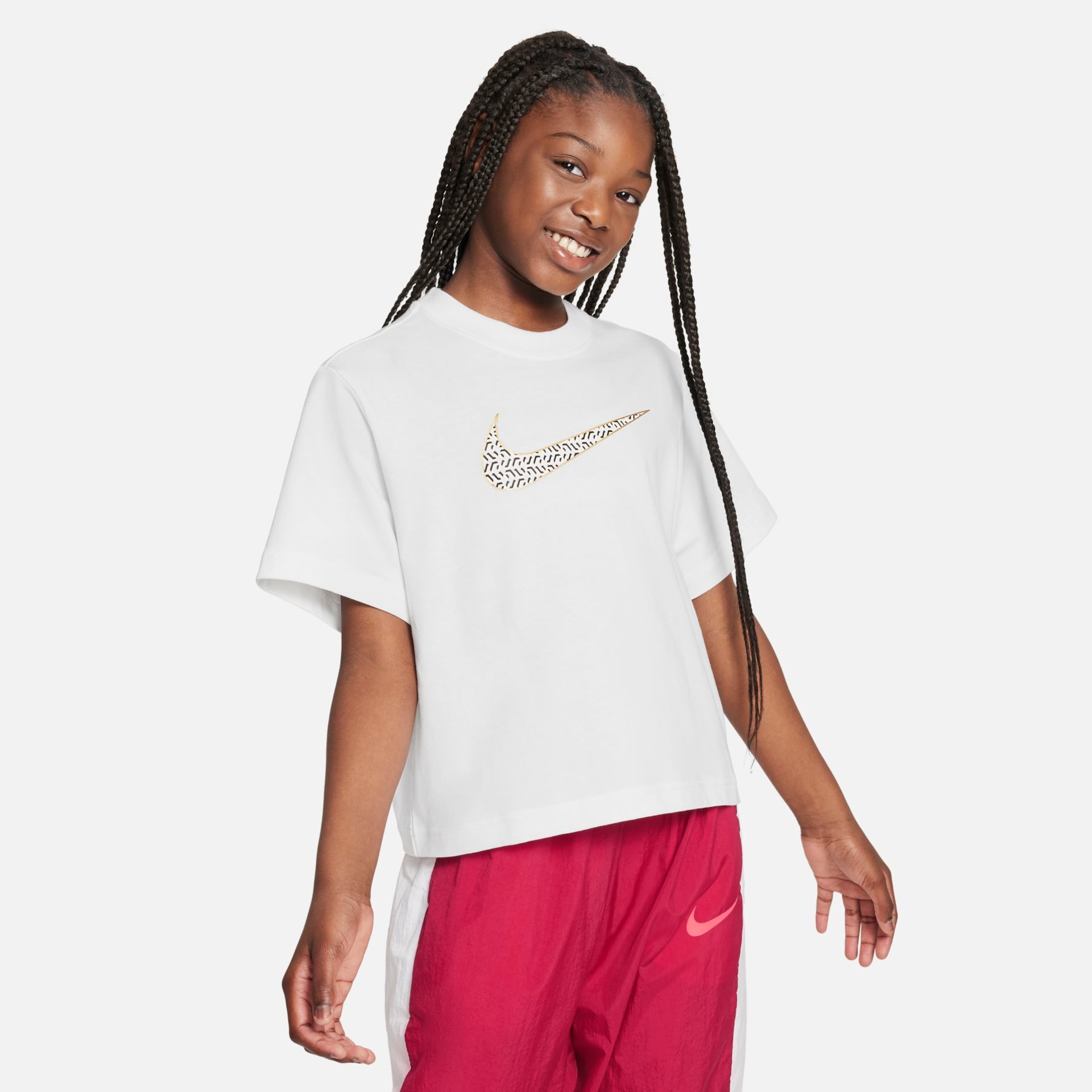 Camiseta Nike Sportswear Boxy Infantil - Foto 1