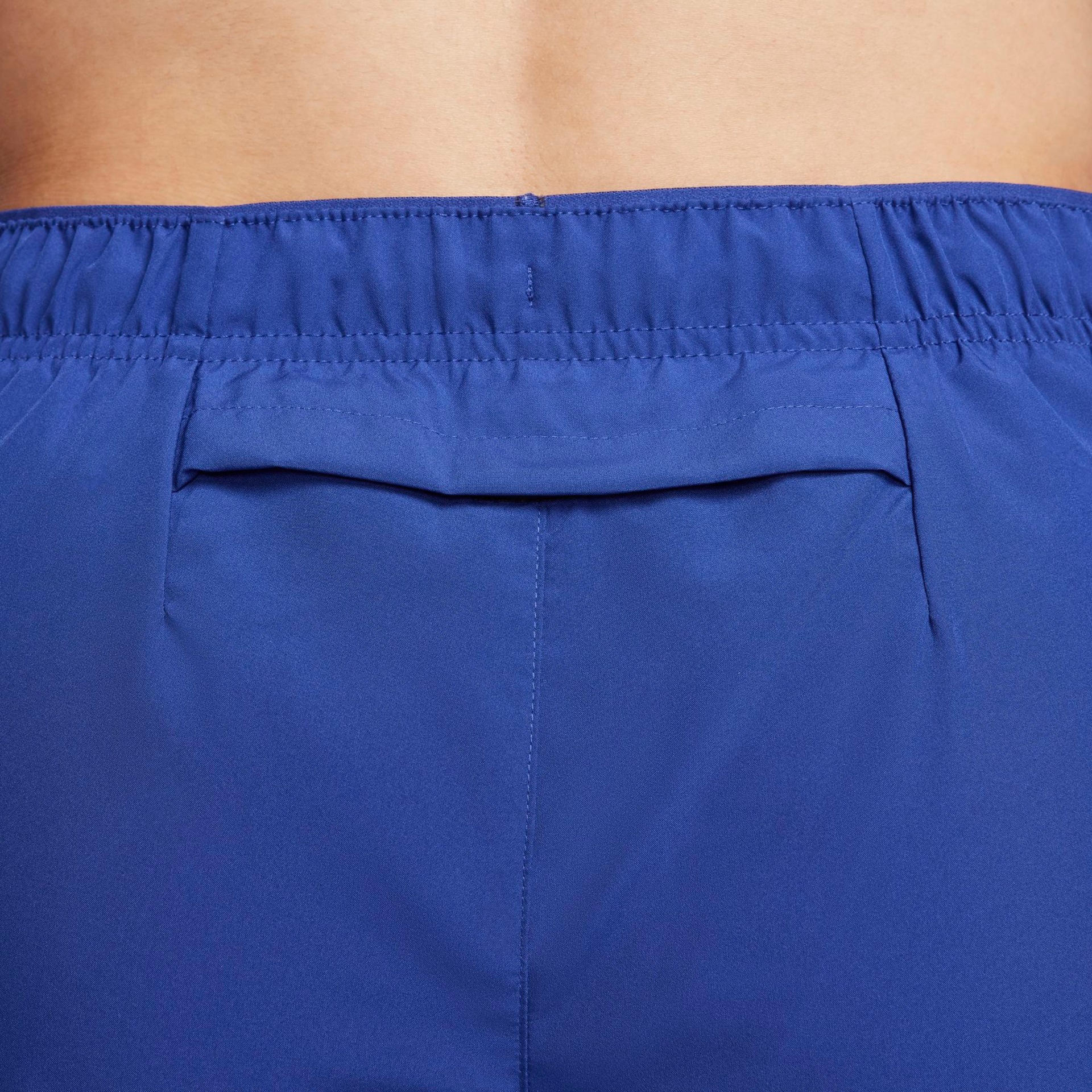 Shorts Nike Dri-FIT Challenger Masculino - Foto 9