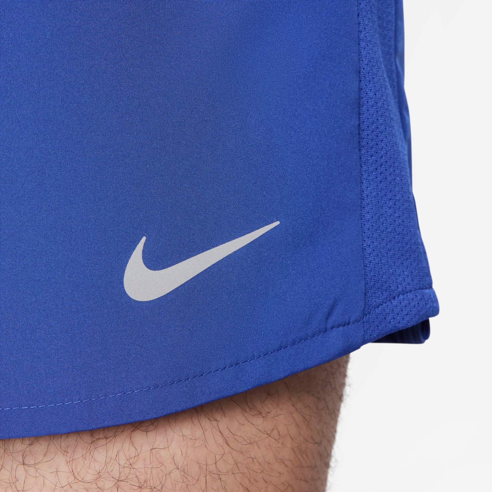 Shorts Nike Dri-FIT Challenger Masculino - Foto 10