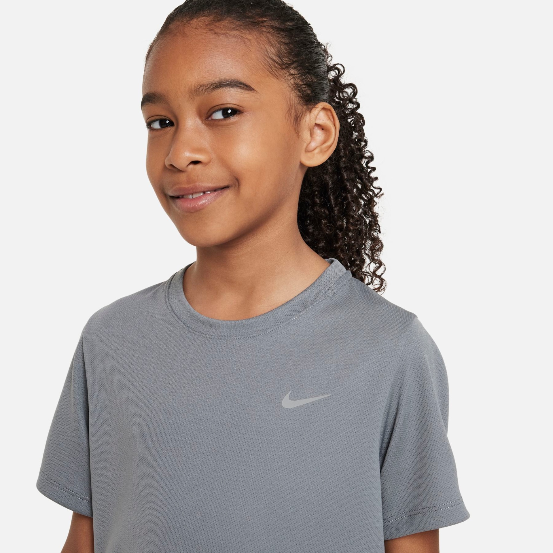 Camiseta Nike Dri-FIT Miler Infantil - Foto 3