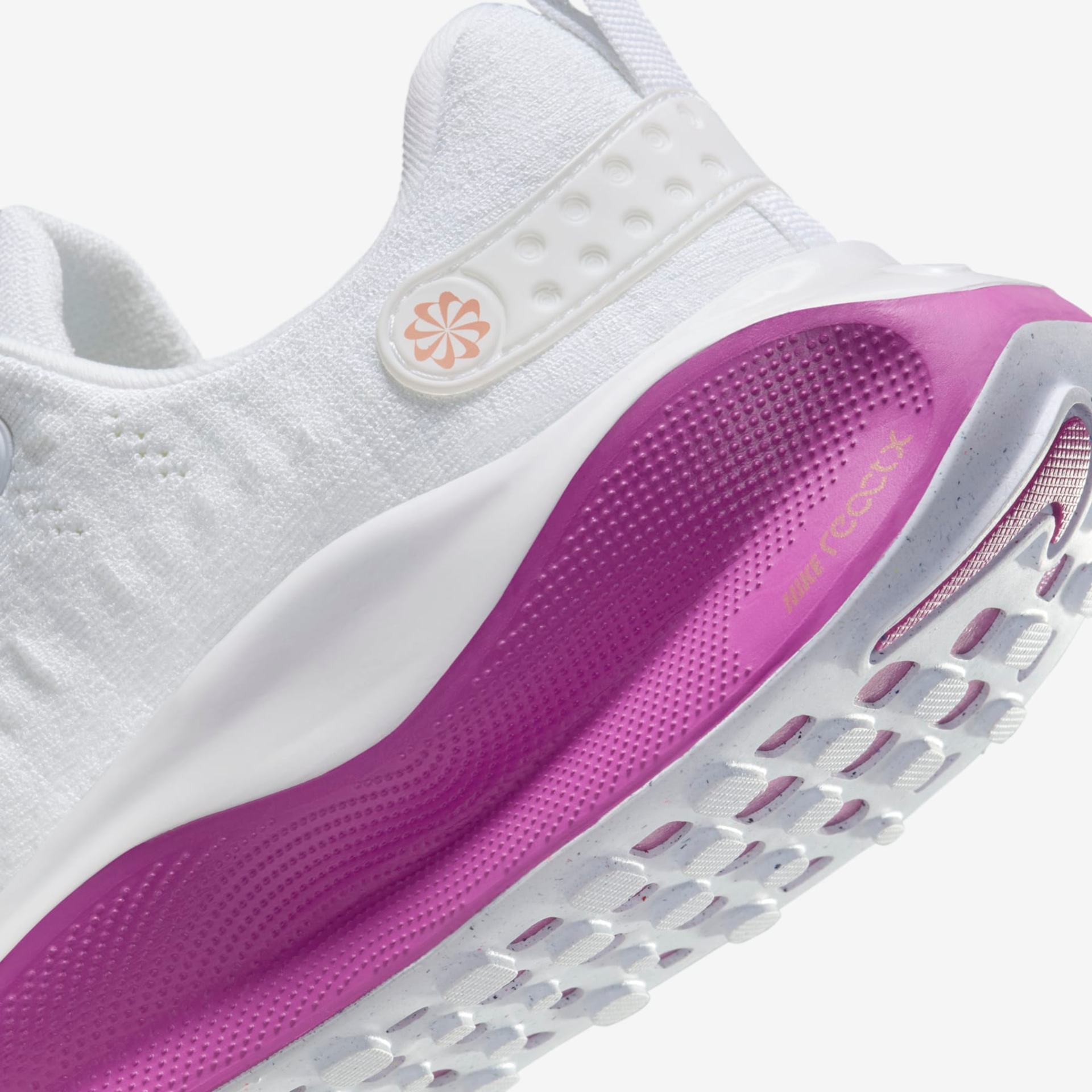 Tênis Nike Infinity Run 4 Feminino - Foto 8