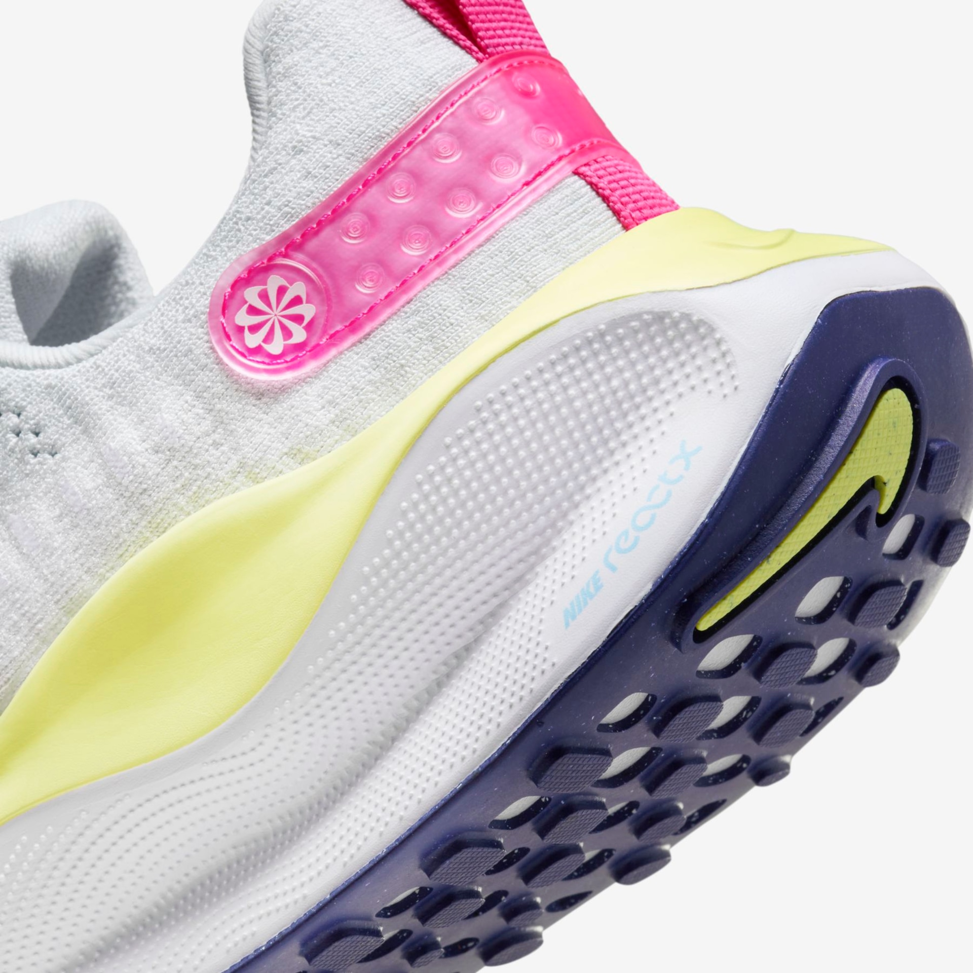 Tênis Nike Infinity Run 4 Feminino - Foto 8