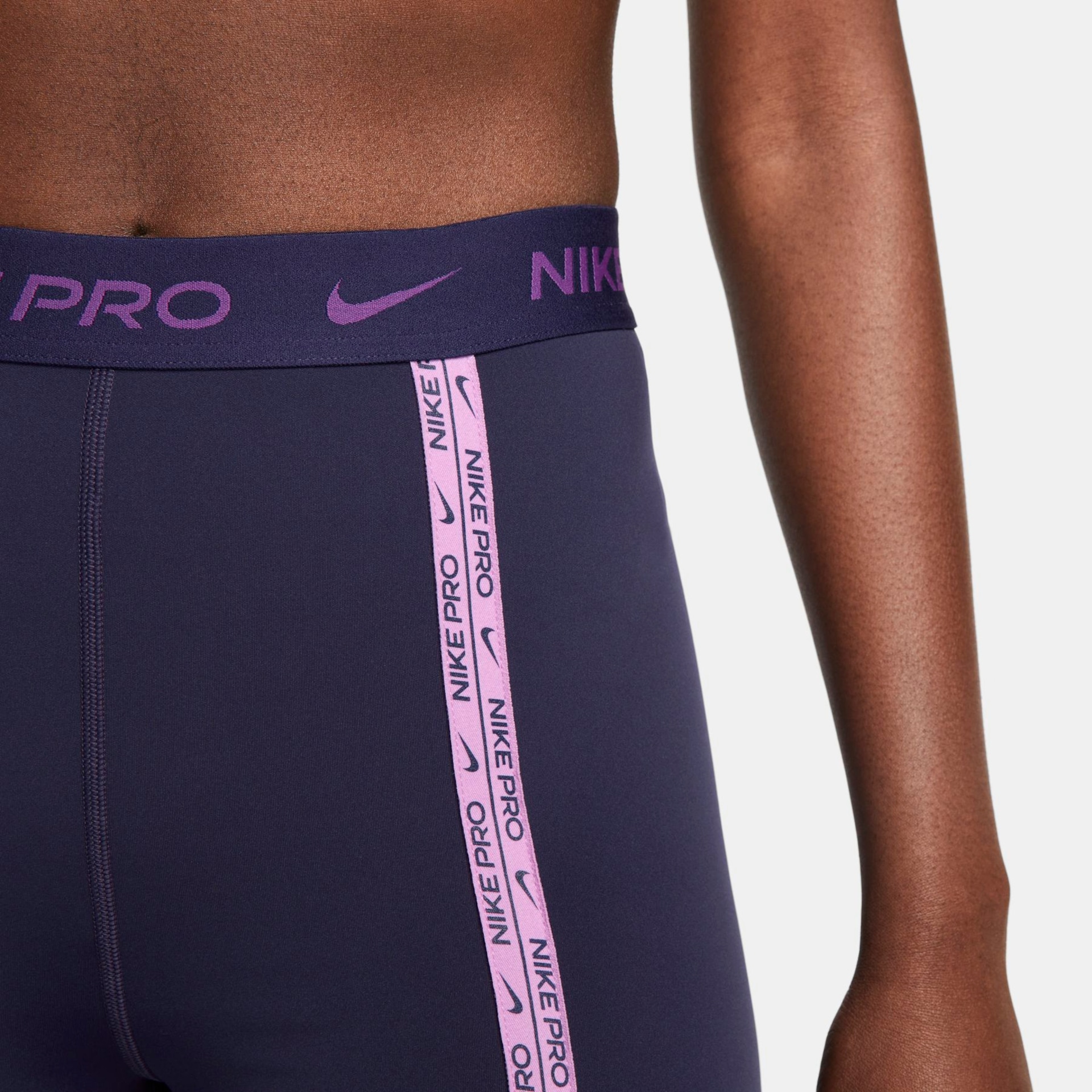 Shorts Nike Pro Feminino - Foto 4