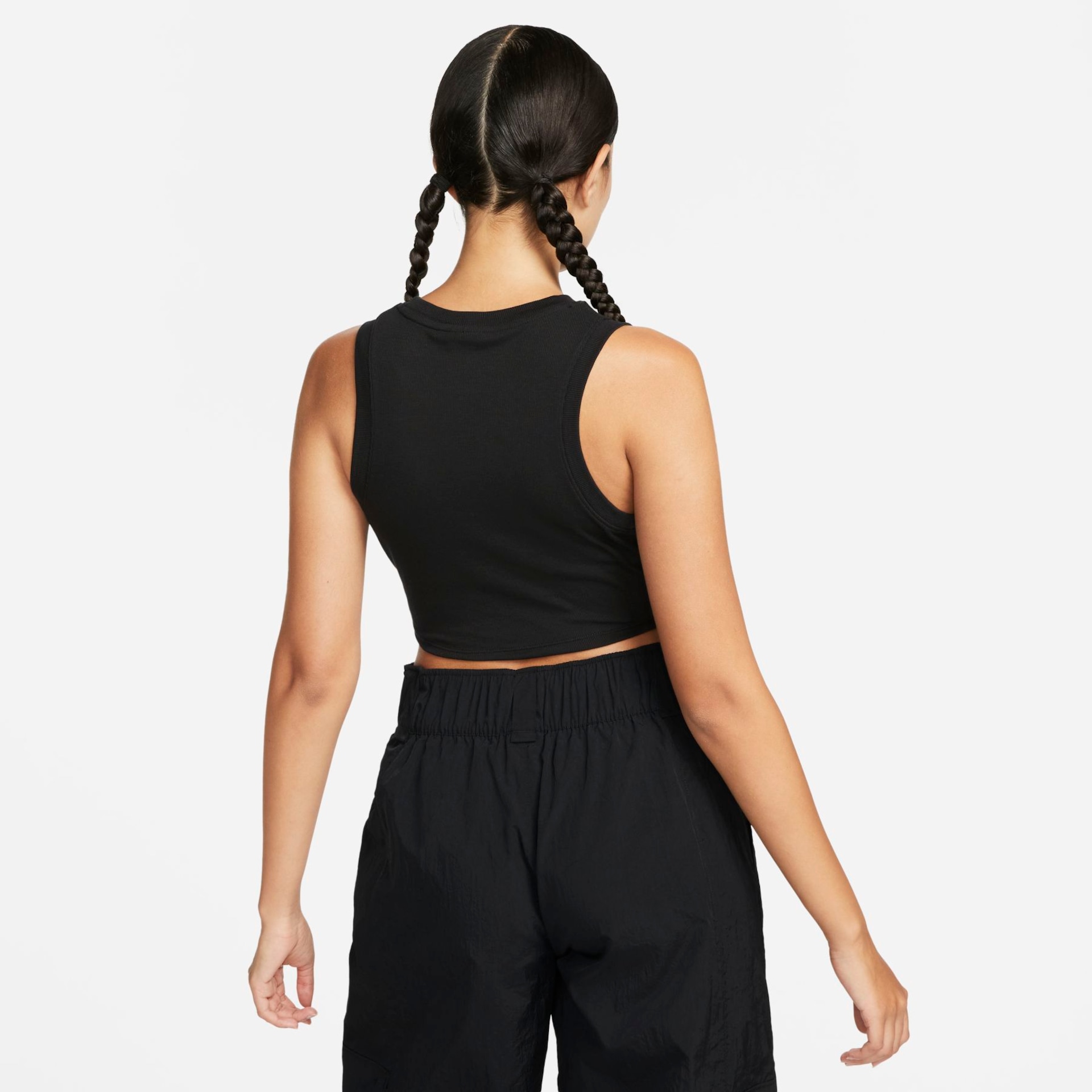 Regata Nike Sportswear Cropped Essentials Feminina - Foto 2