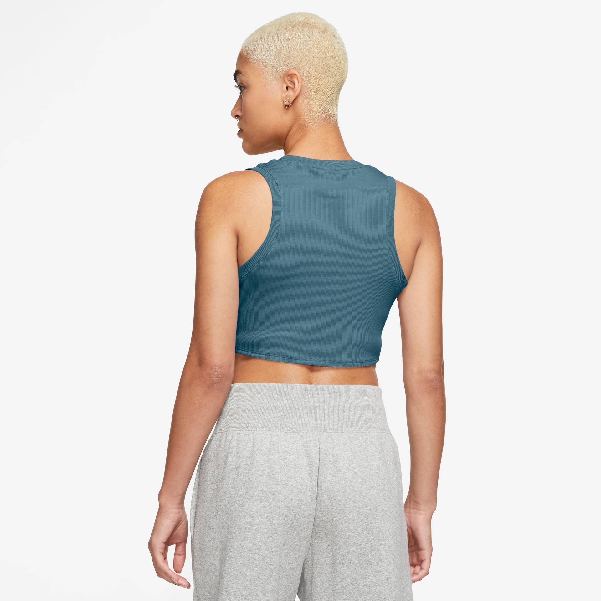 Regata Nike Sportswear Cropped Essentials Feminina - Foto 3