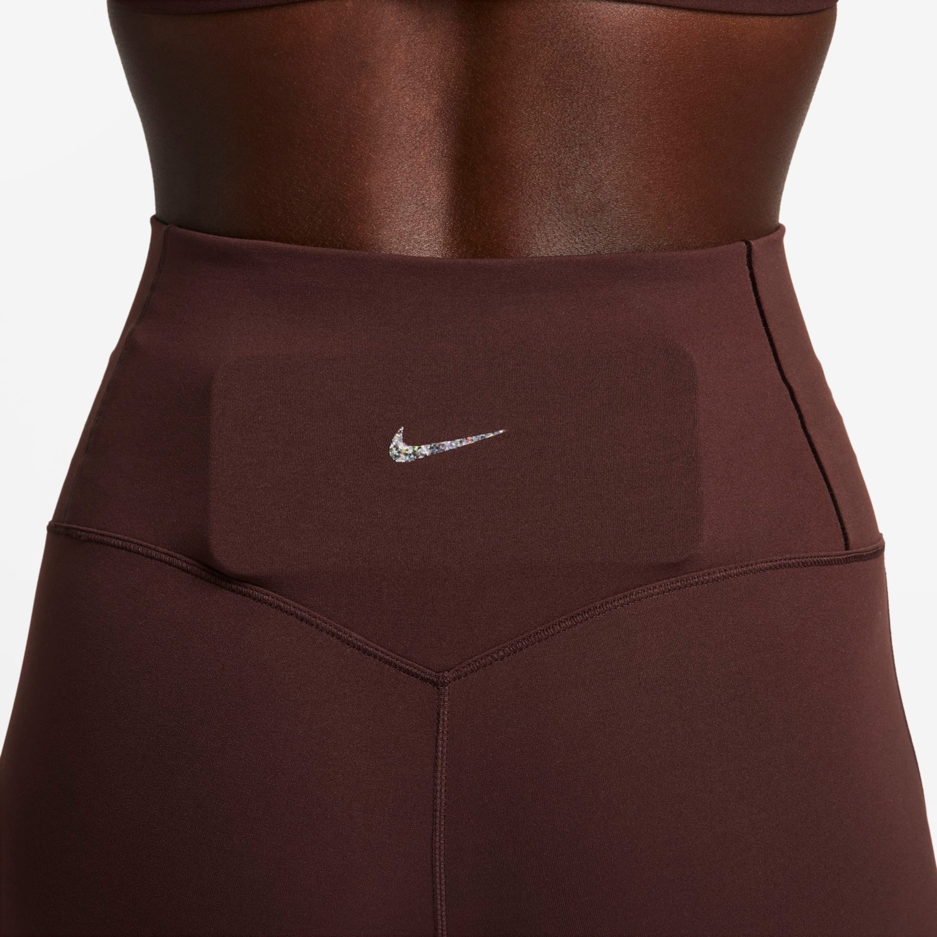 Calça Nike Yoga Dri-FIT Luxe Feminina - Foto 5