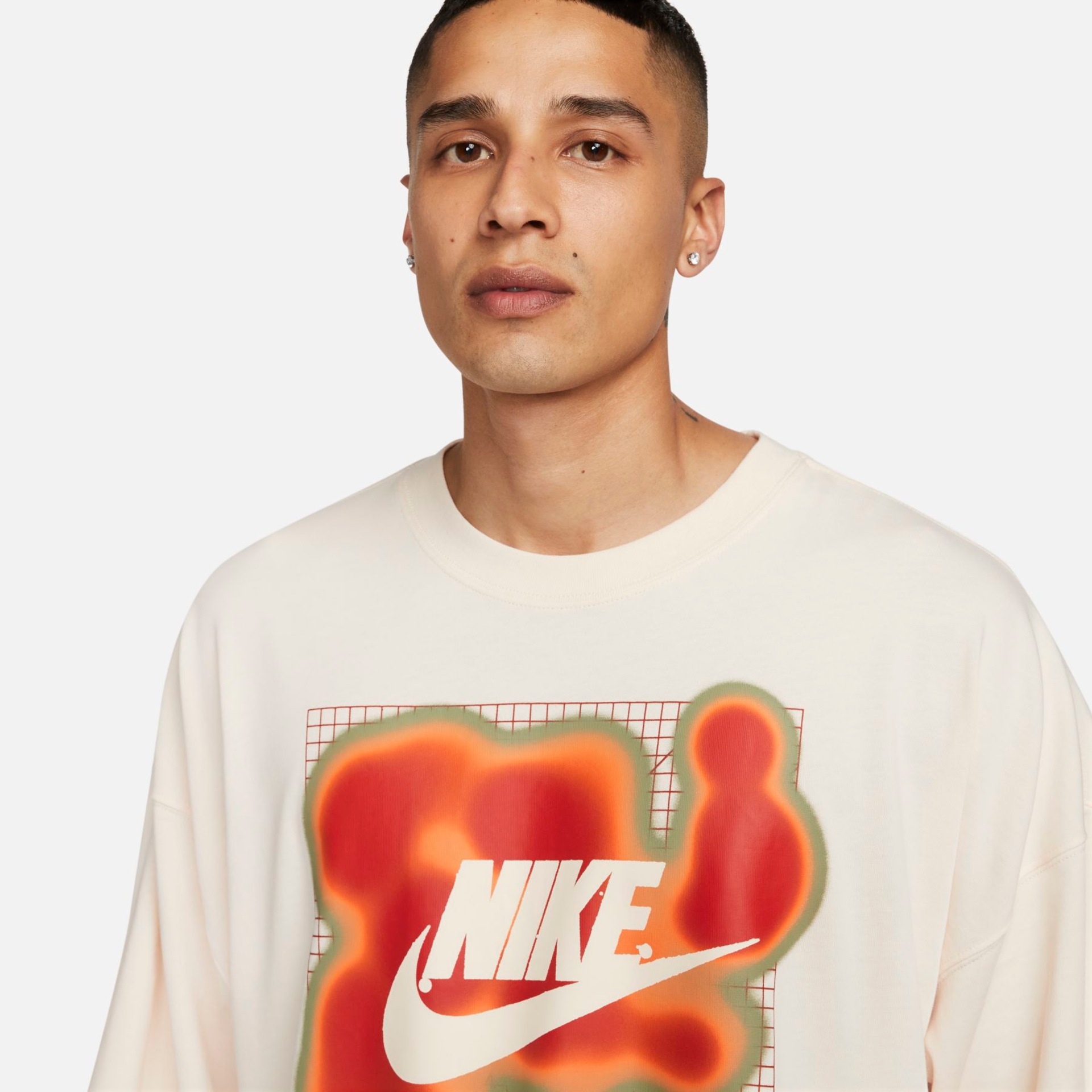 Camiseta Nike Sportswear Masculina - Foto 3