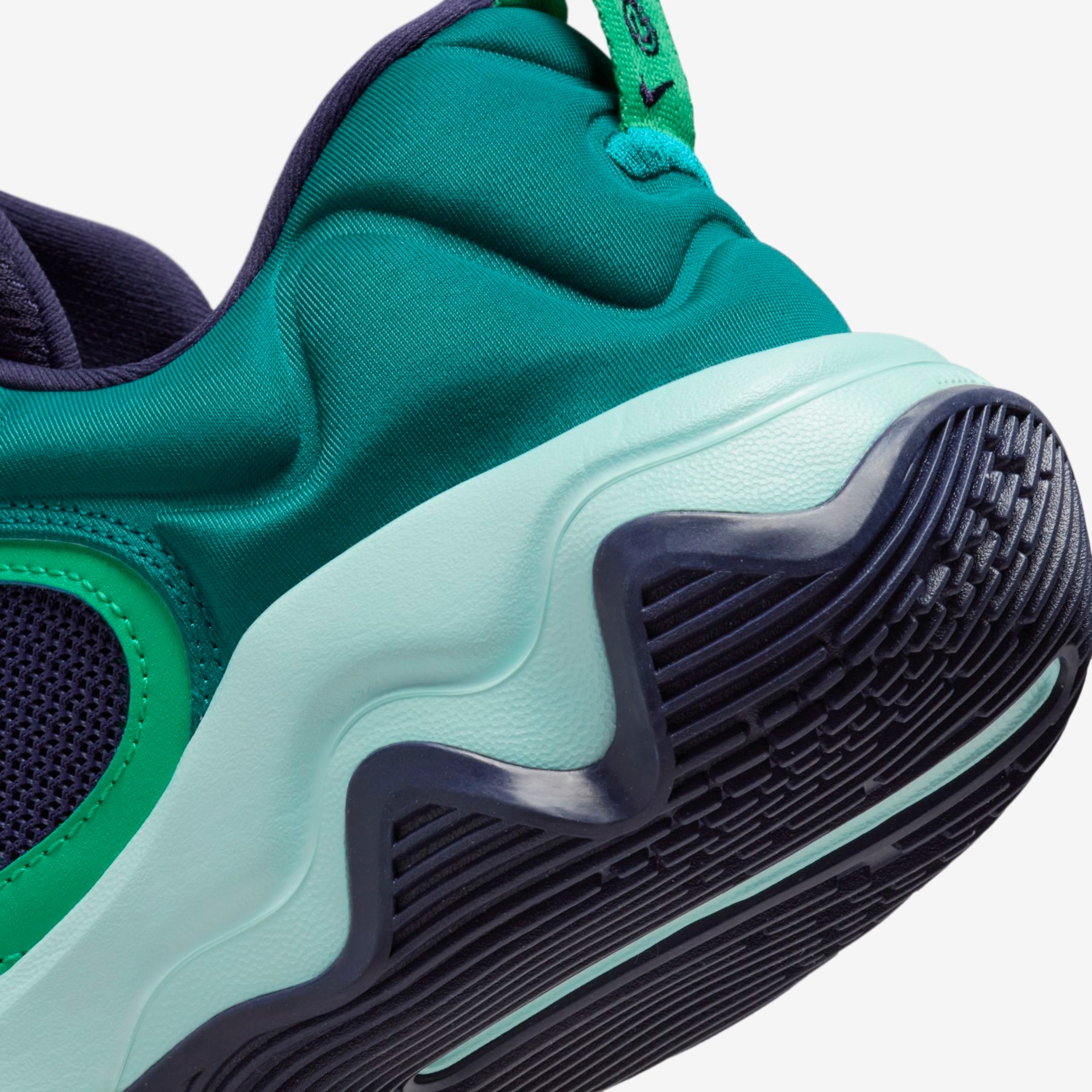 Tênis Nike Giannis Immortality 3 Masculino - Foto 8