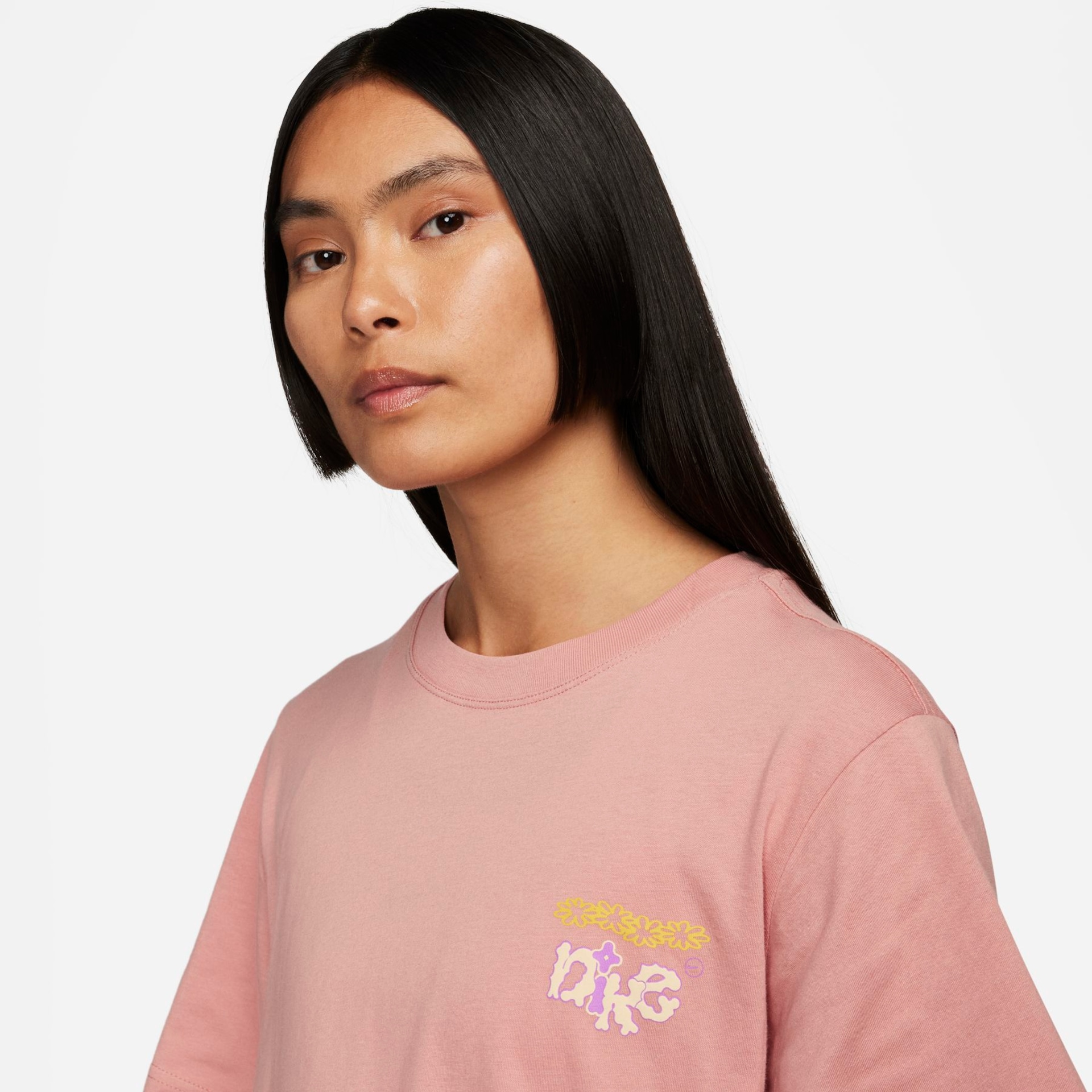 Camiseta Nike Sportswear Feminina - Foto 3