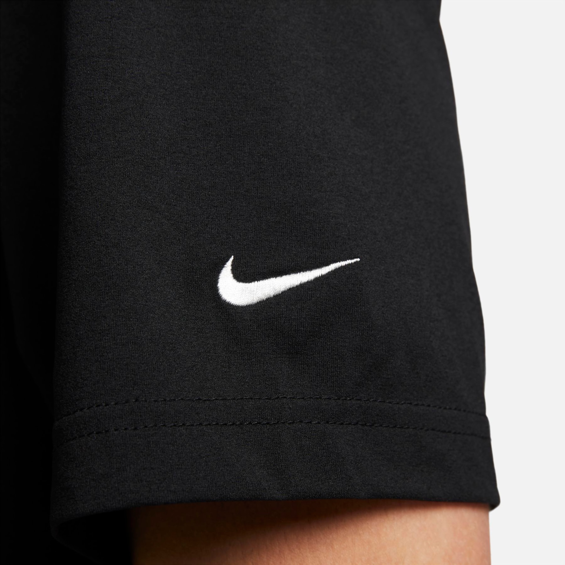 Camiseta Nike Track Club Masculina - Foto 4