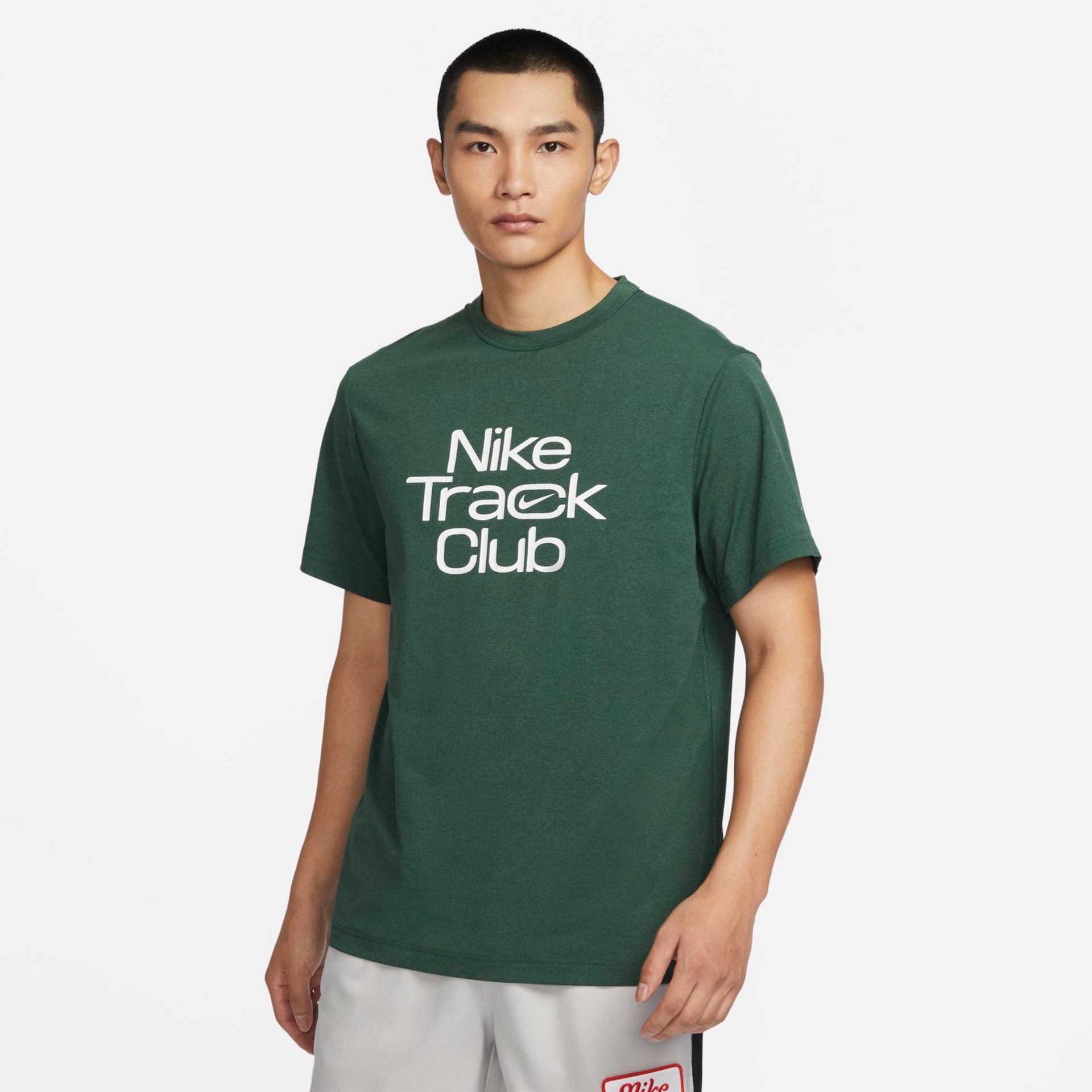 Camiseta Nike Track Club Masculina - Foto 1