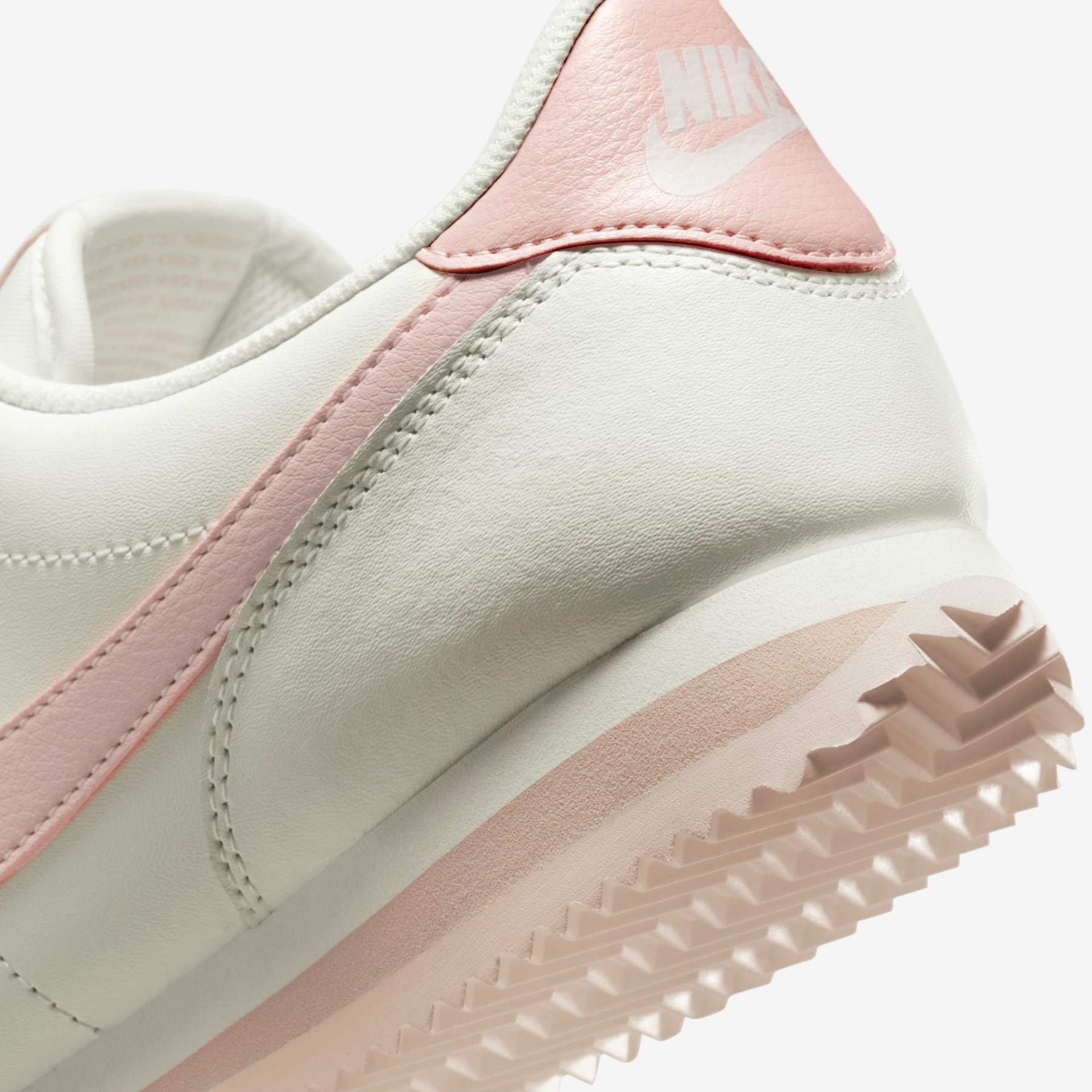 Tênis Nike Cortez Feminino - Foto 8