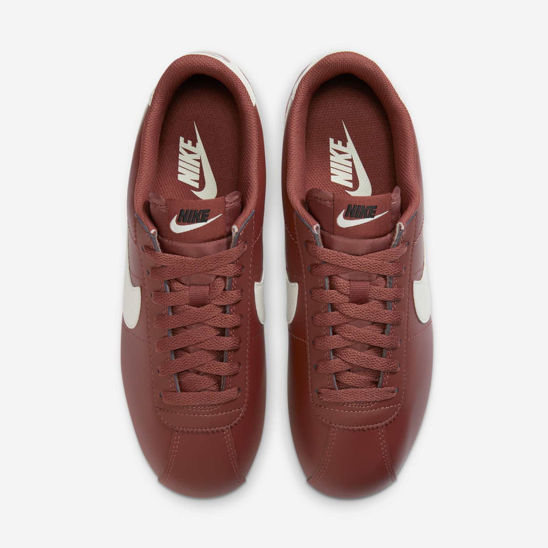 Tênis Nike Cortez Feminino - Foto 4