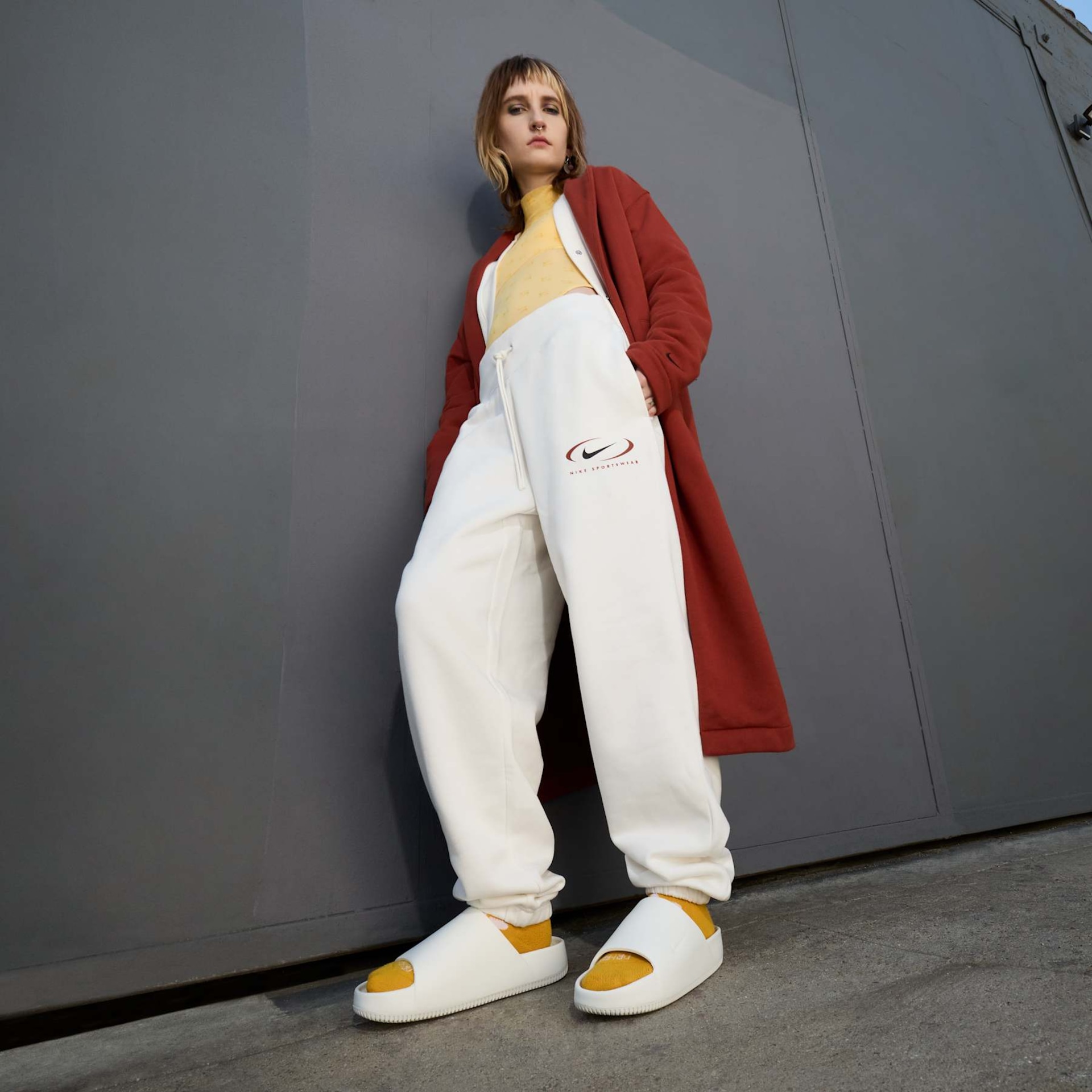 Chinelo Nike Calm Feminino - Foto 8