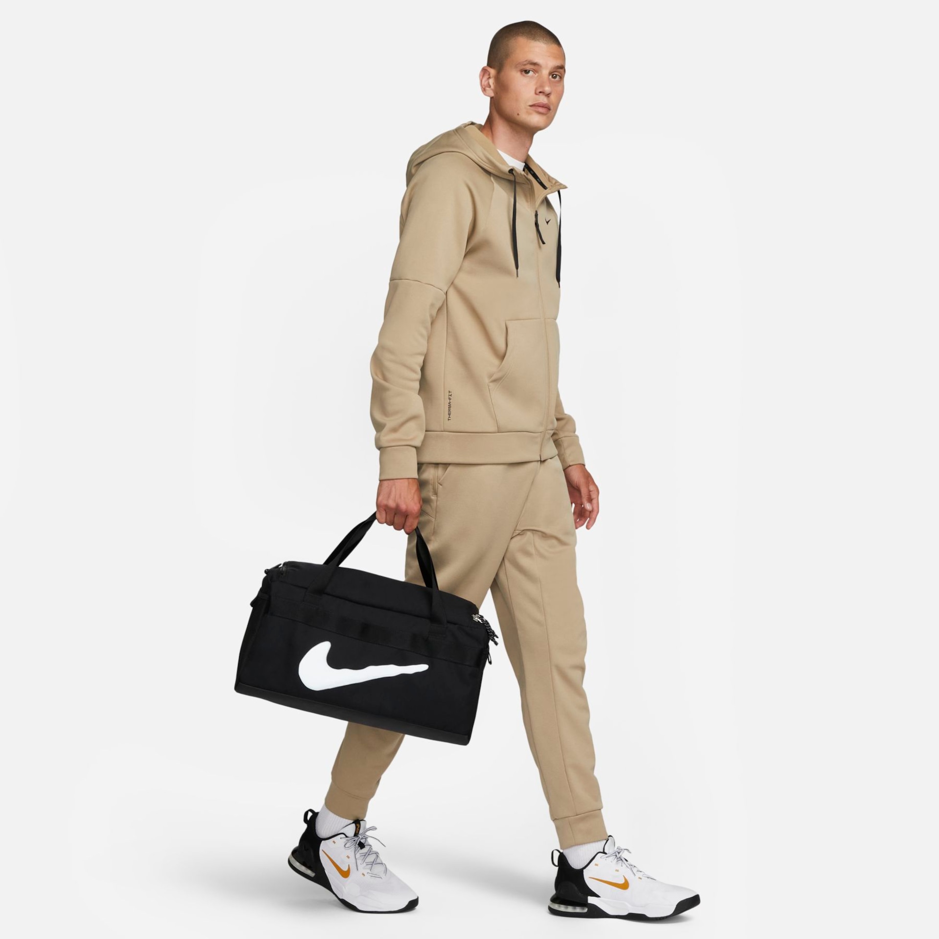 Bolsa Nike Utility Unissex - Foto 11