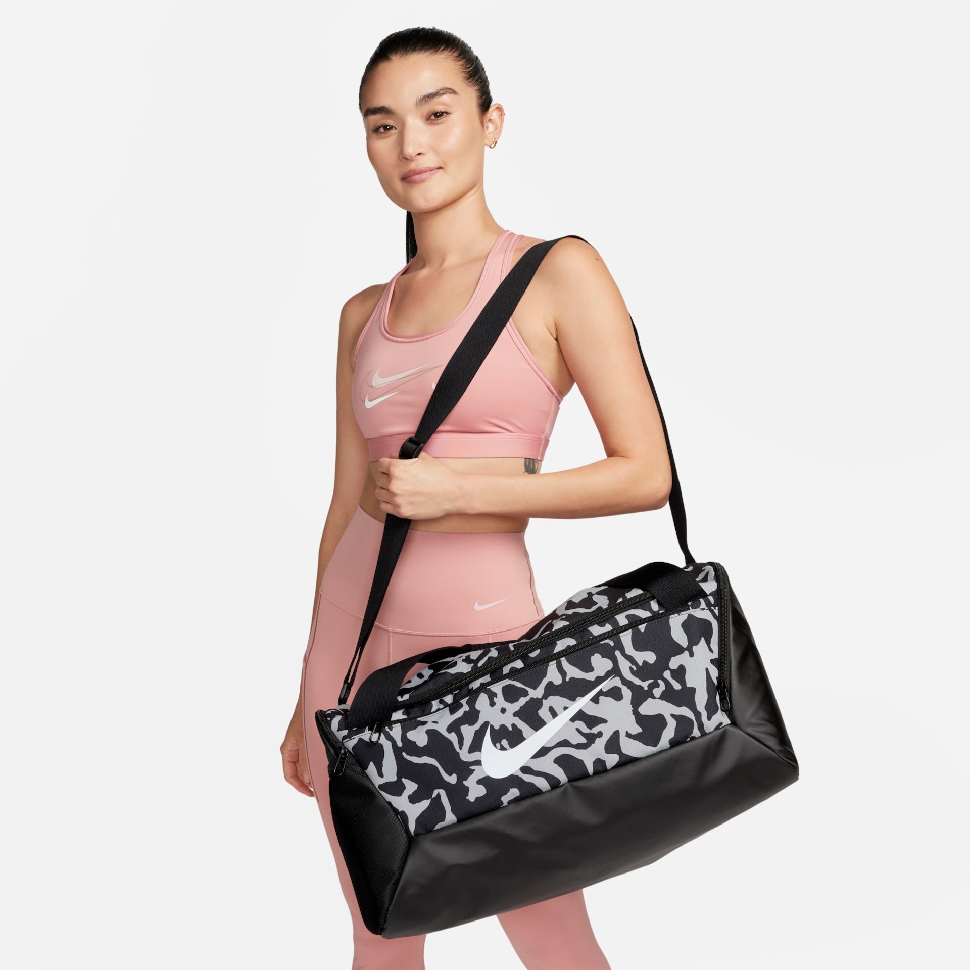 Bolsa Nike Brasilia Unissex - Foto 1