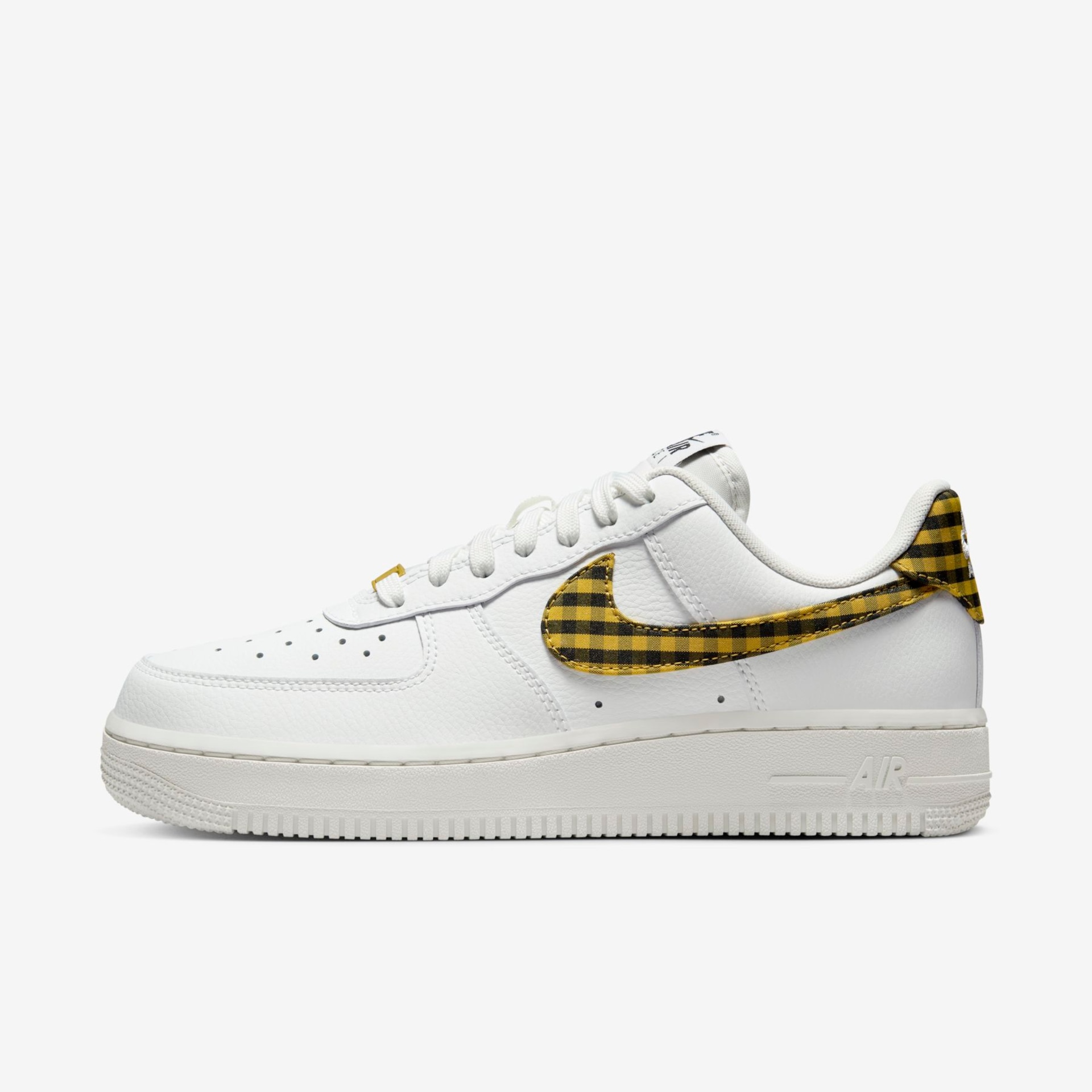 Tênis Nike Air Force 1 '07 Feminino - Foto 1