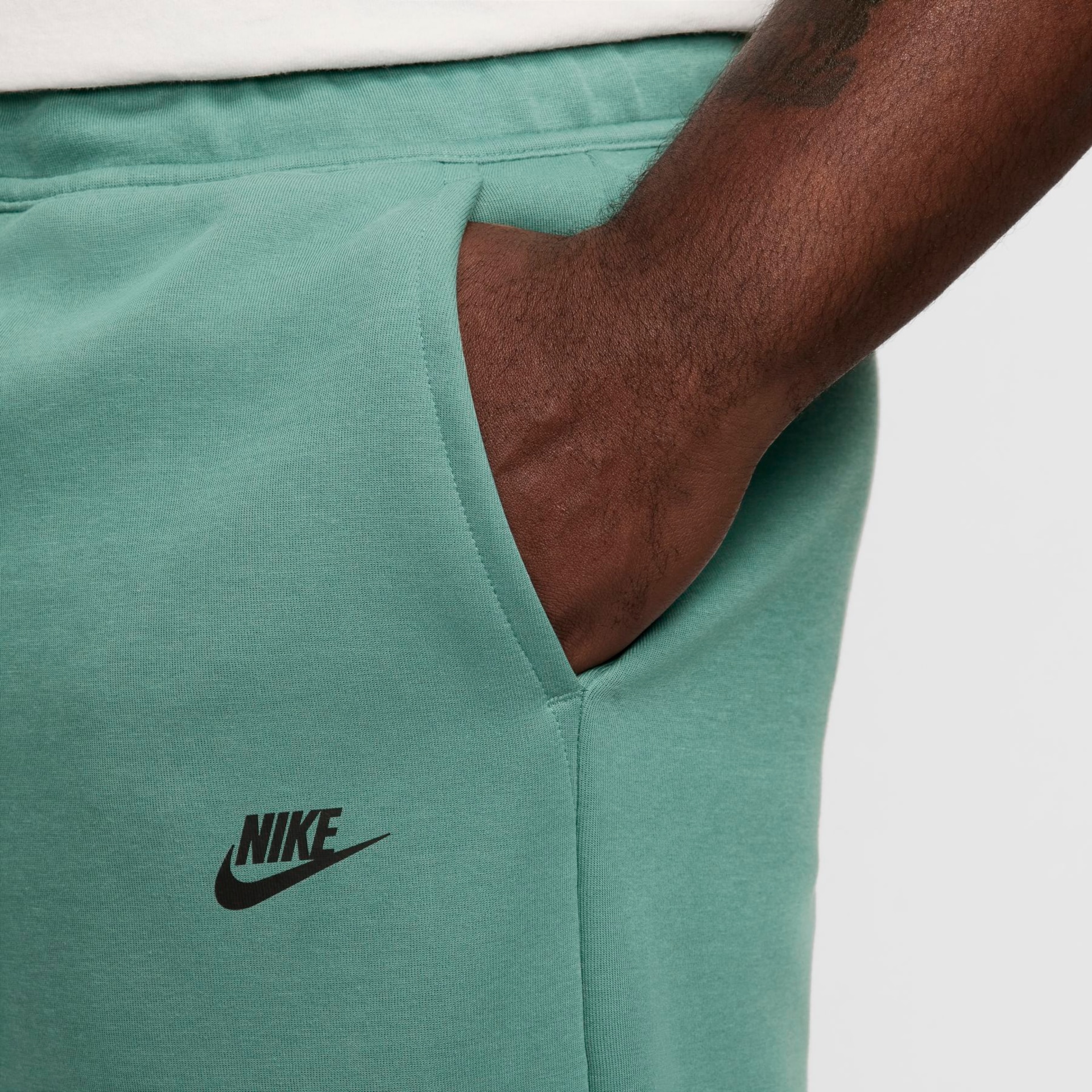 Shorts Nike Sportswear Tech Fleece Masculino - Foto 13