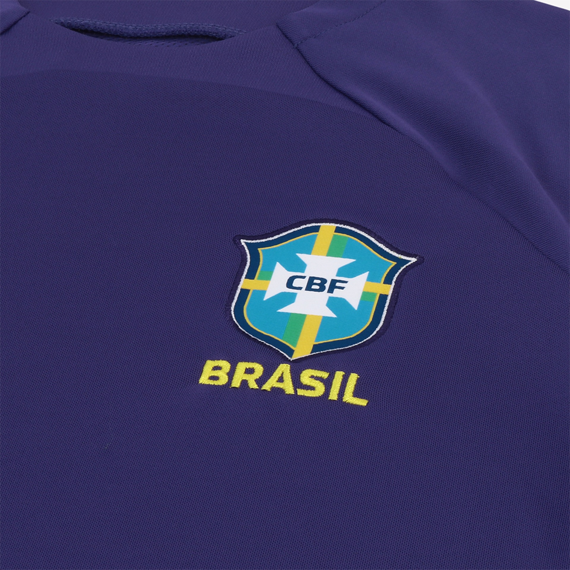 Camiseta Nike Brasil Academy Pro Feminina - Foto 3