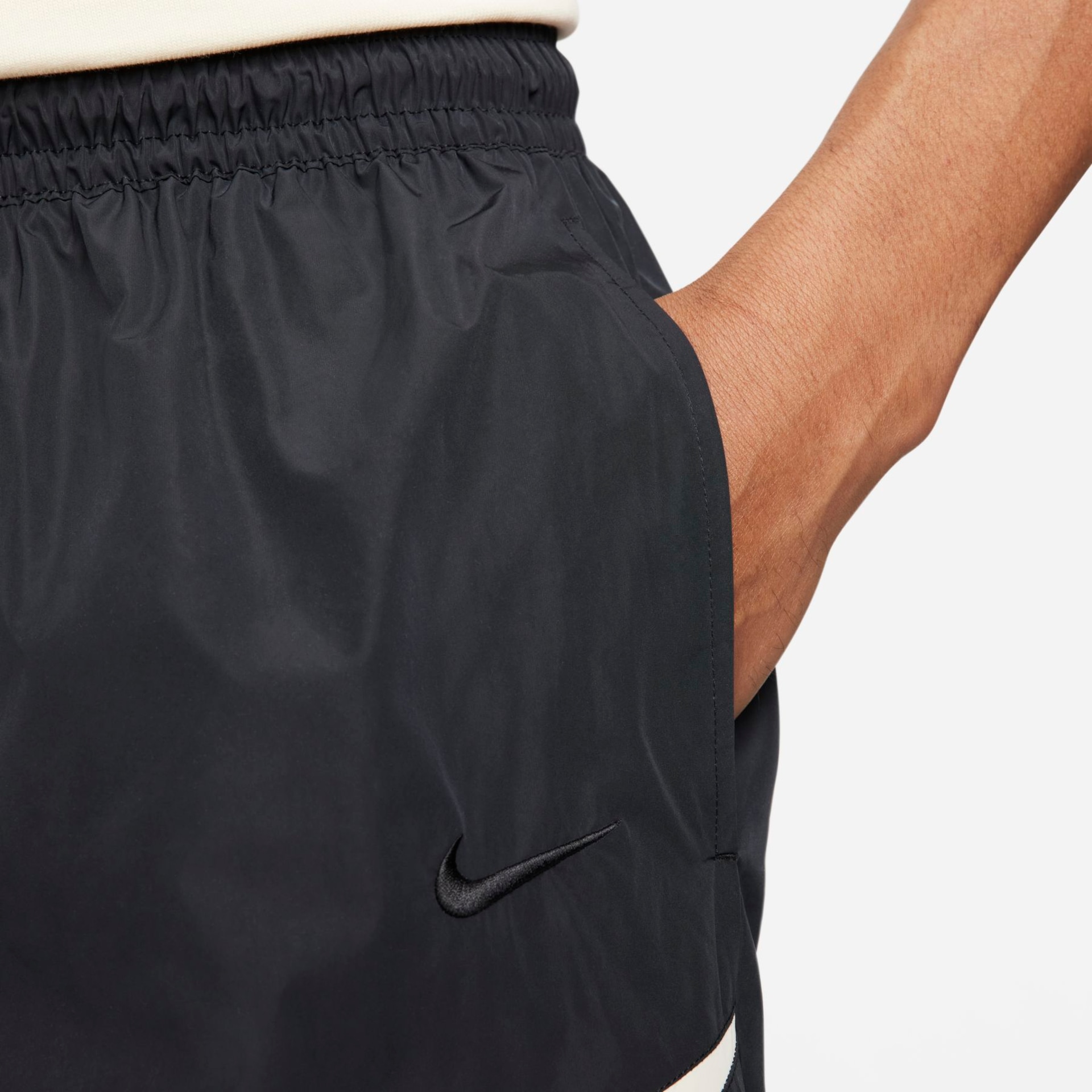 Shorts Nike Sportswear Swoosh Masculino - Foto 5