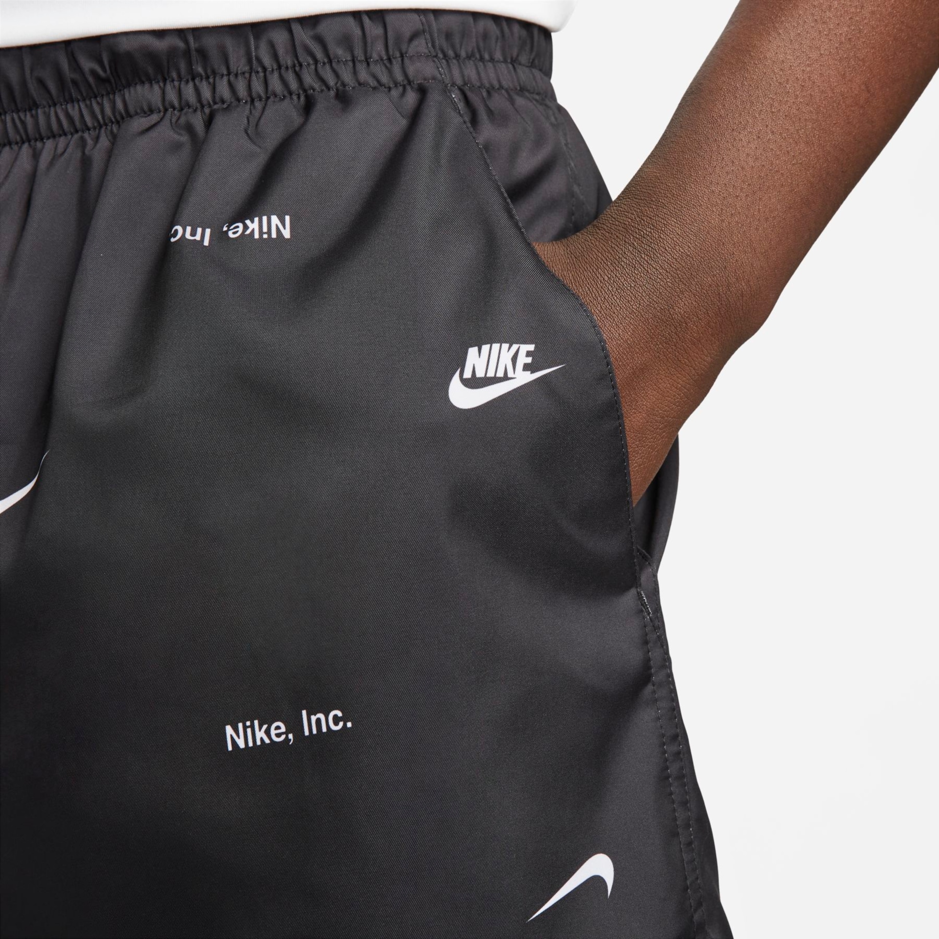 Shorts Nike Club Woven Masculino - Foto 4