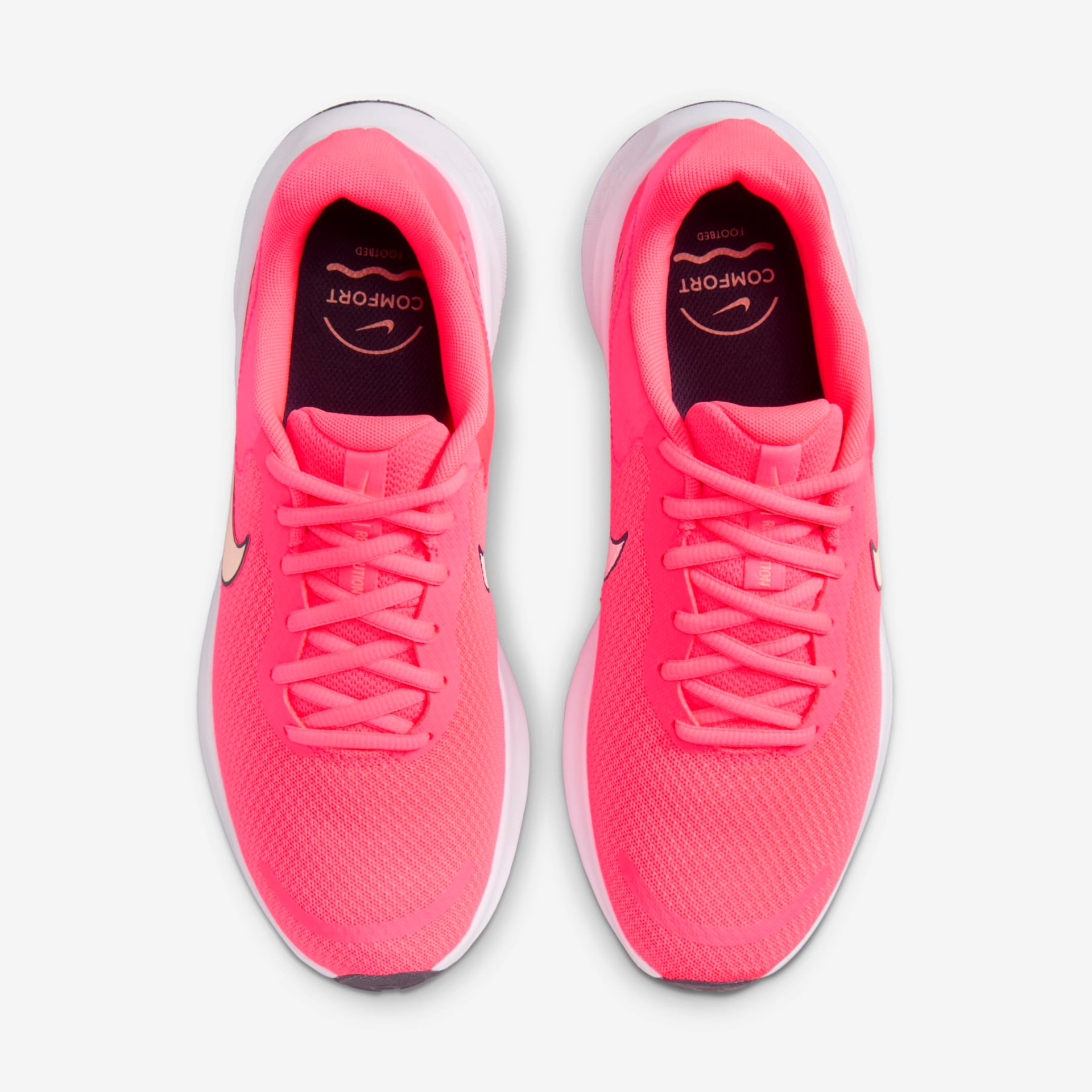 Tênis Nike Revolution 7 Feminino - Foto 4