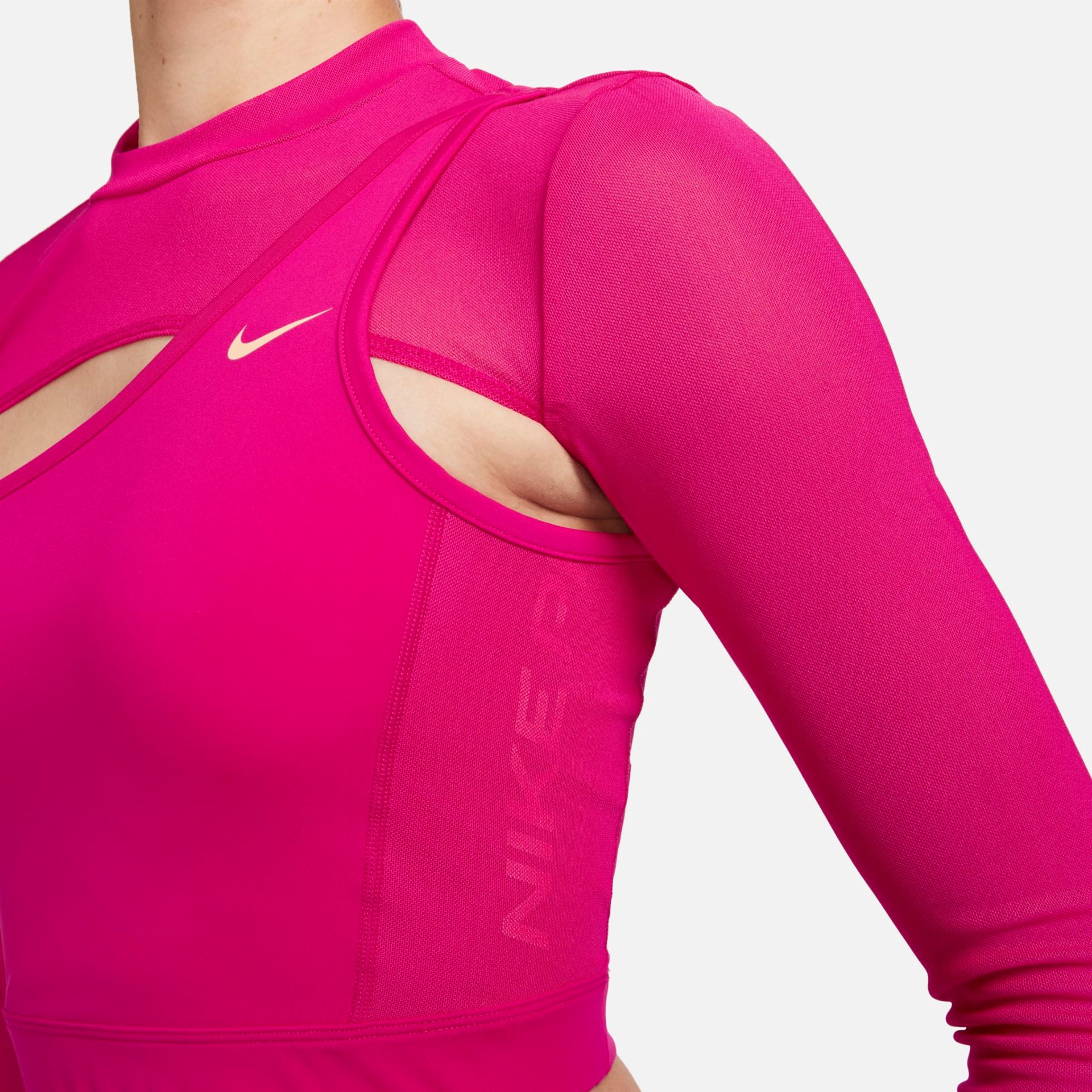 Camiseta Nike Pro Feminina - Foto 4