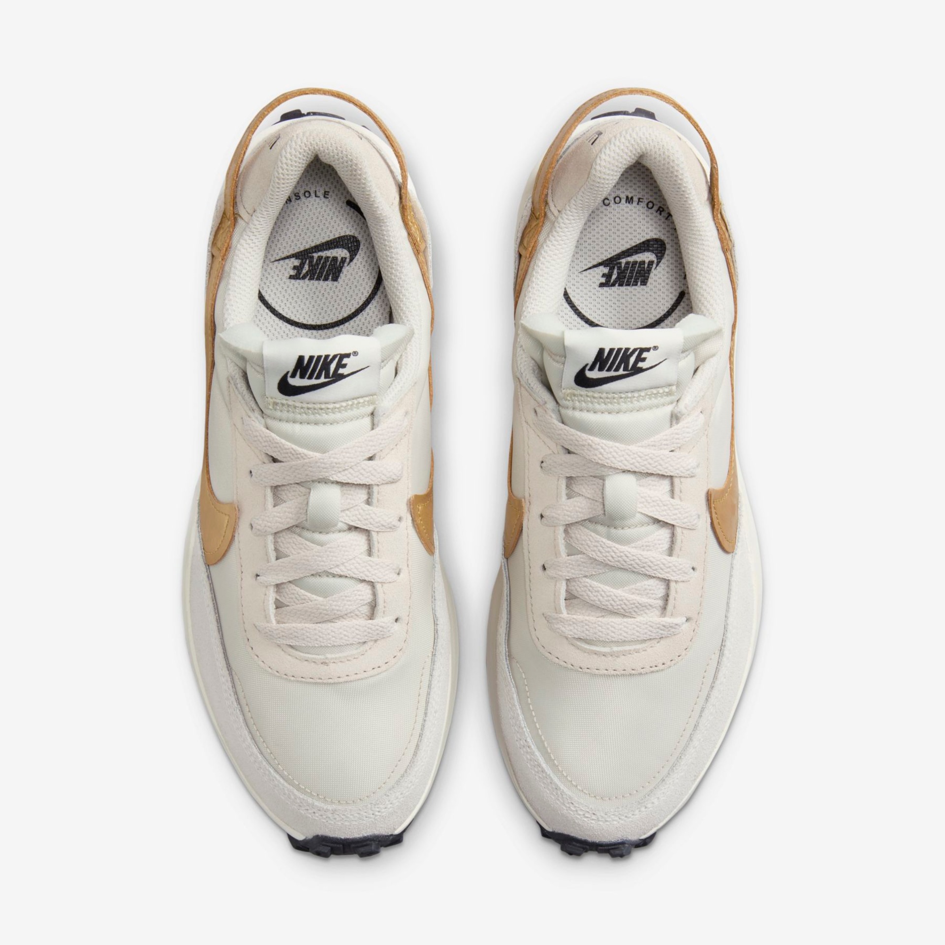 Tênis Nike Waffle Debut Essential Feminino - Foto 4