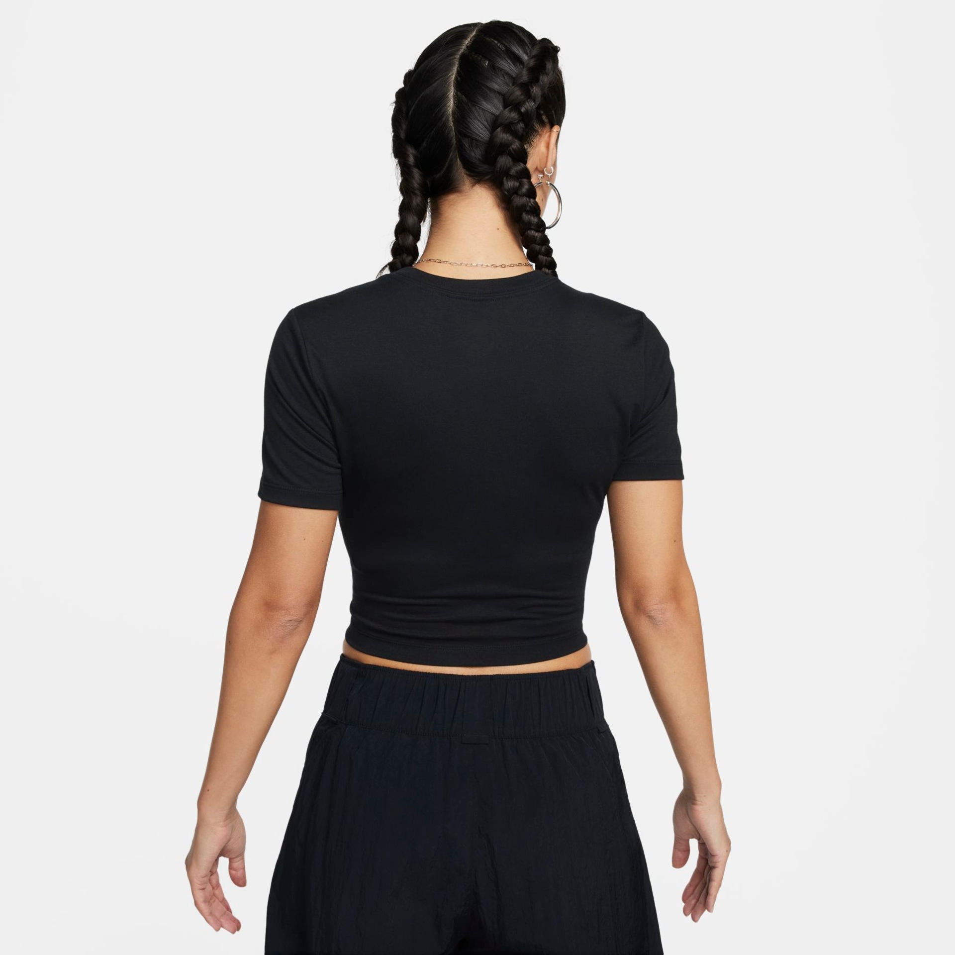 Camiseta Nike Sportswear Slim Feminina - Foto 2
