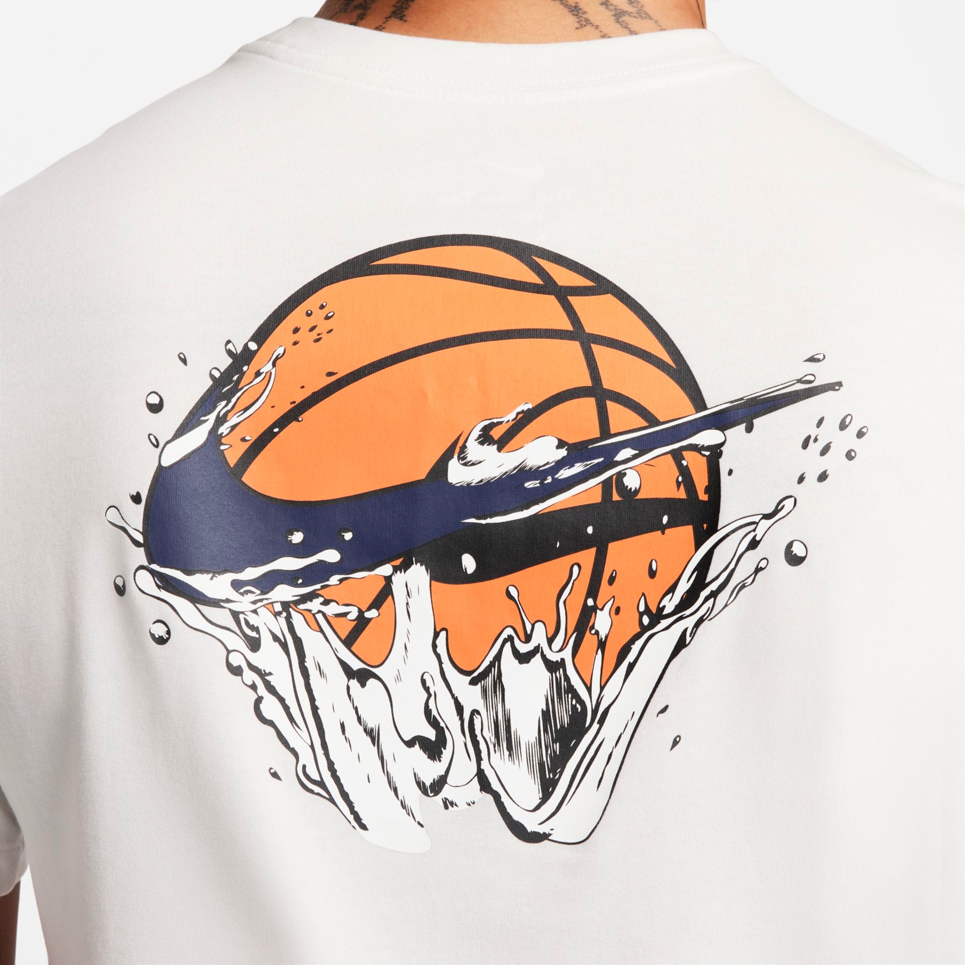 Camiseta Nike Essential Masculina - Foto 5