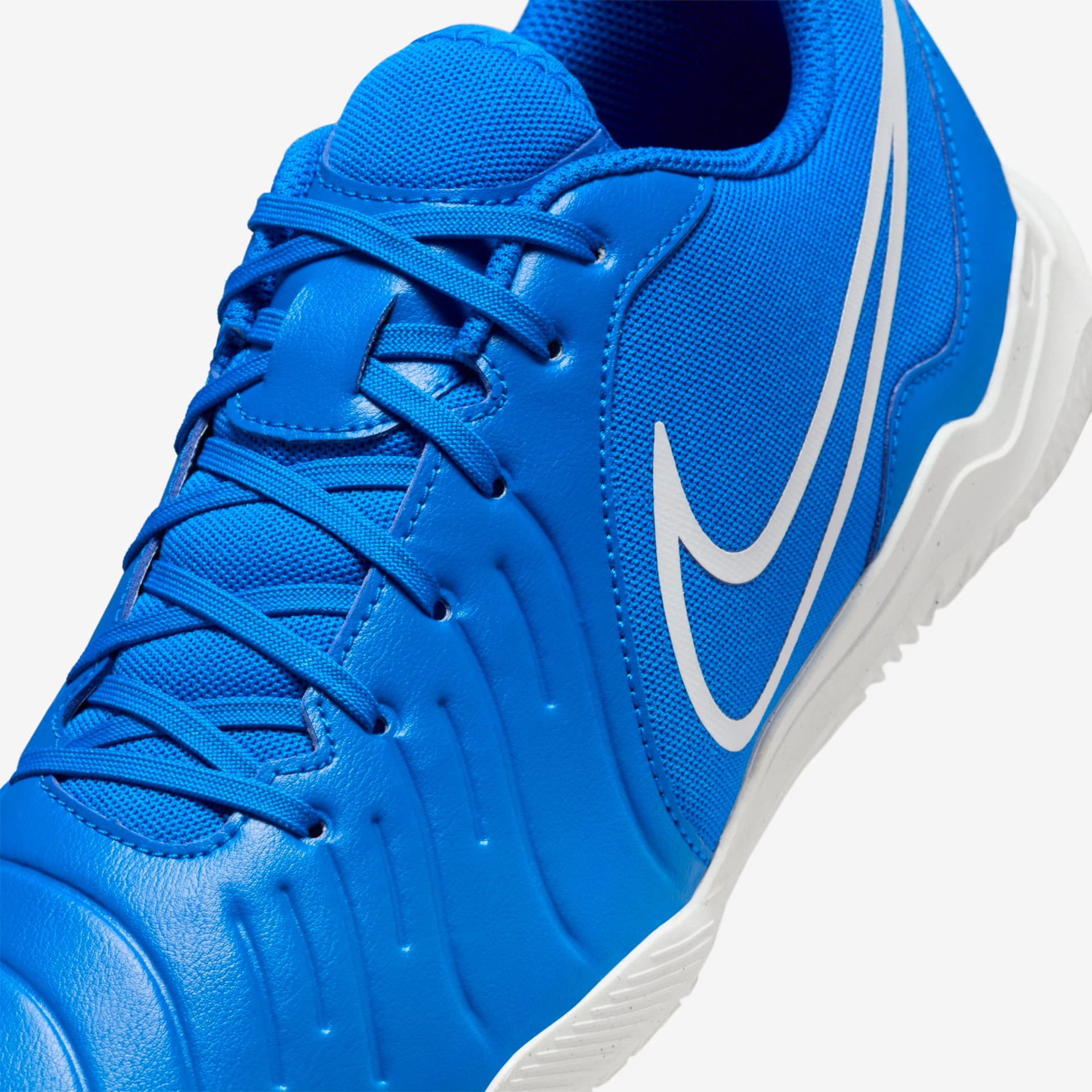 Chuteira Nike Tiempo 10 Club Futsal - Foto 6