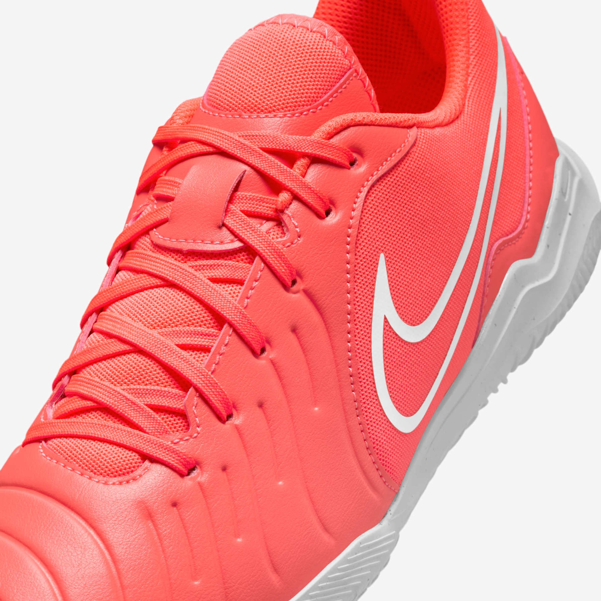 Chuteira Nike Tiempo 10 Club Futsal - Foto 7