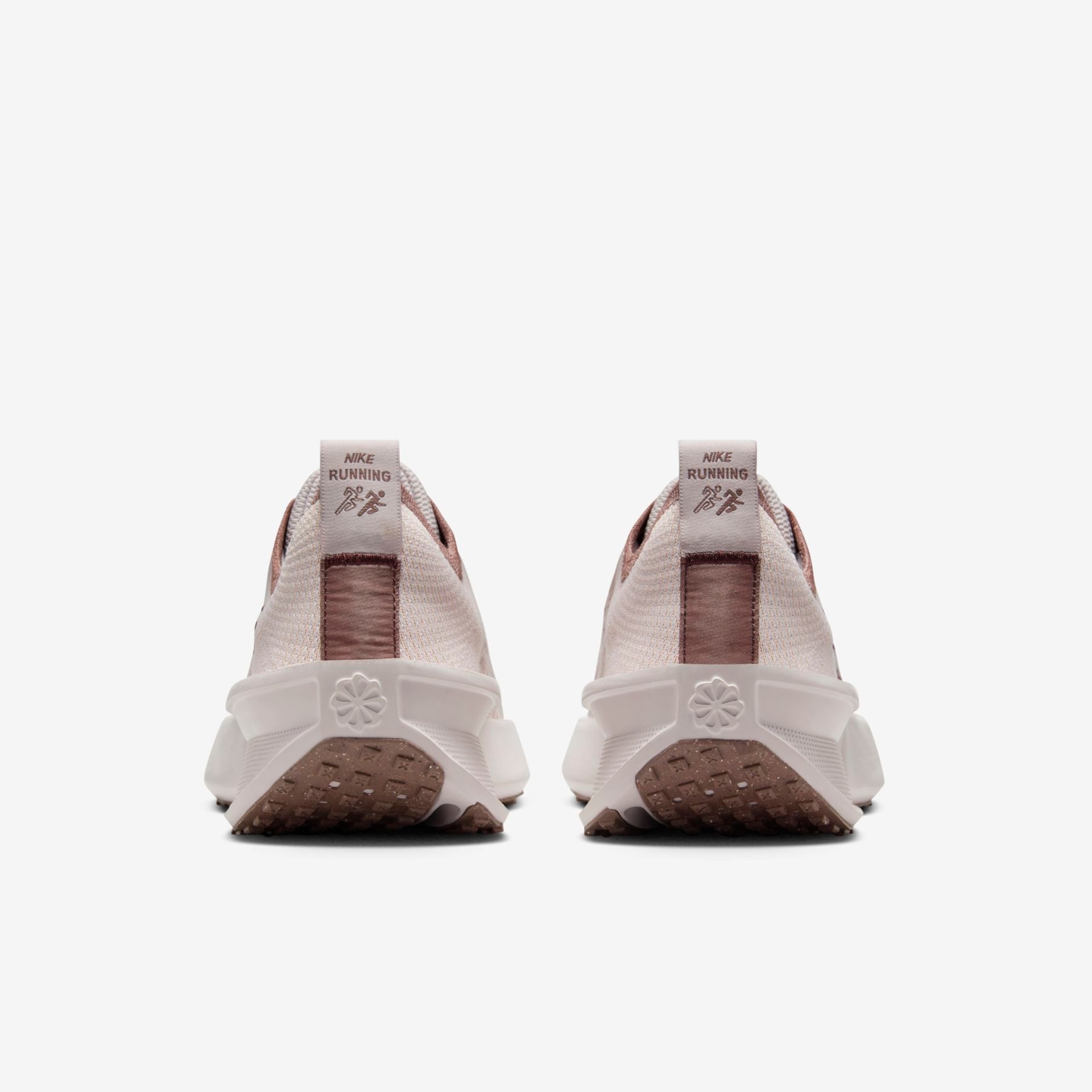 Tênis Nike Interact Run Feminino - Foto 6