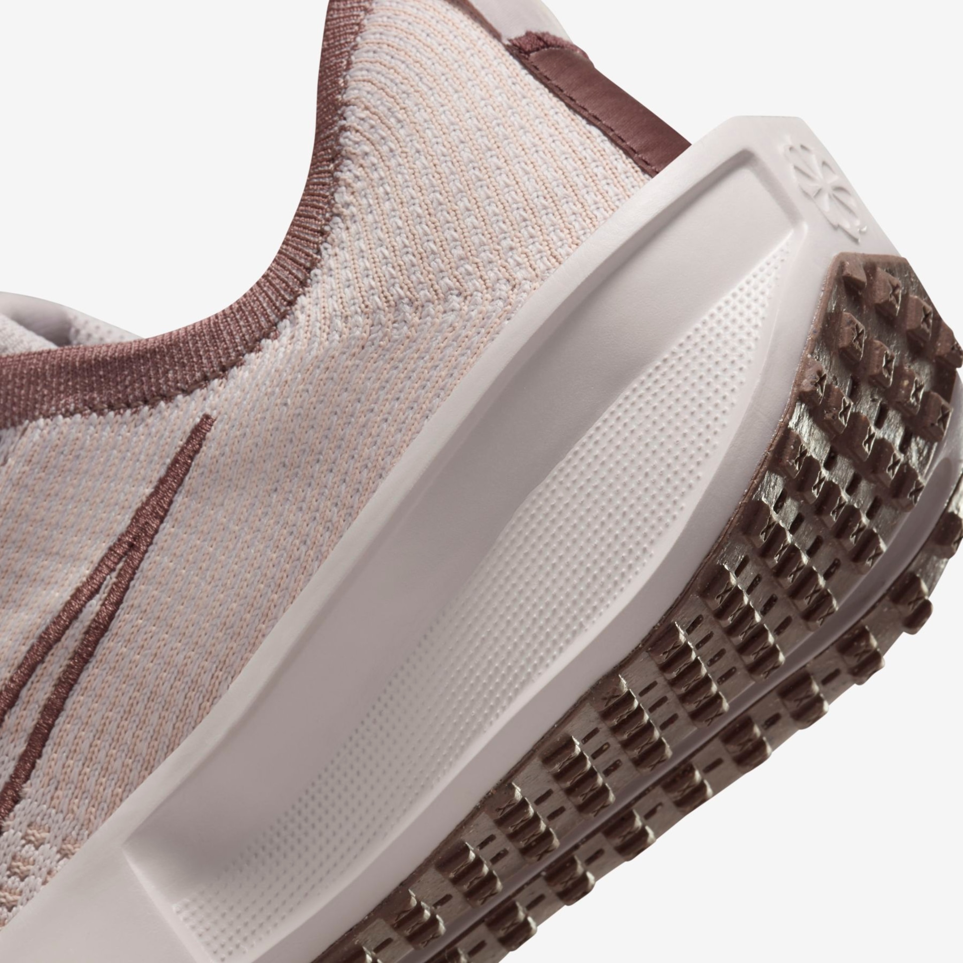 Tênis Nike Interact Run Feminino - Foto 8