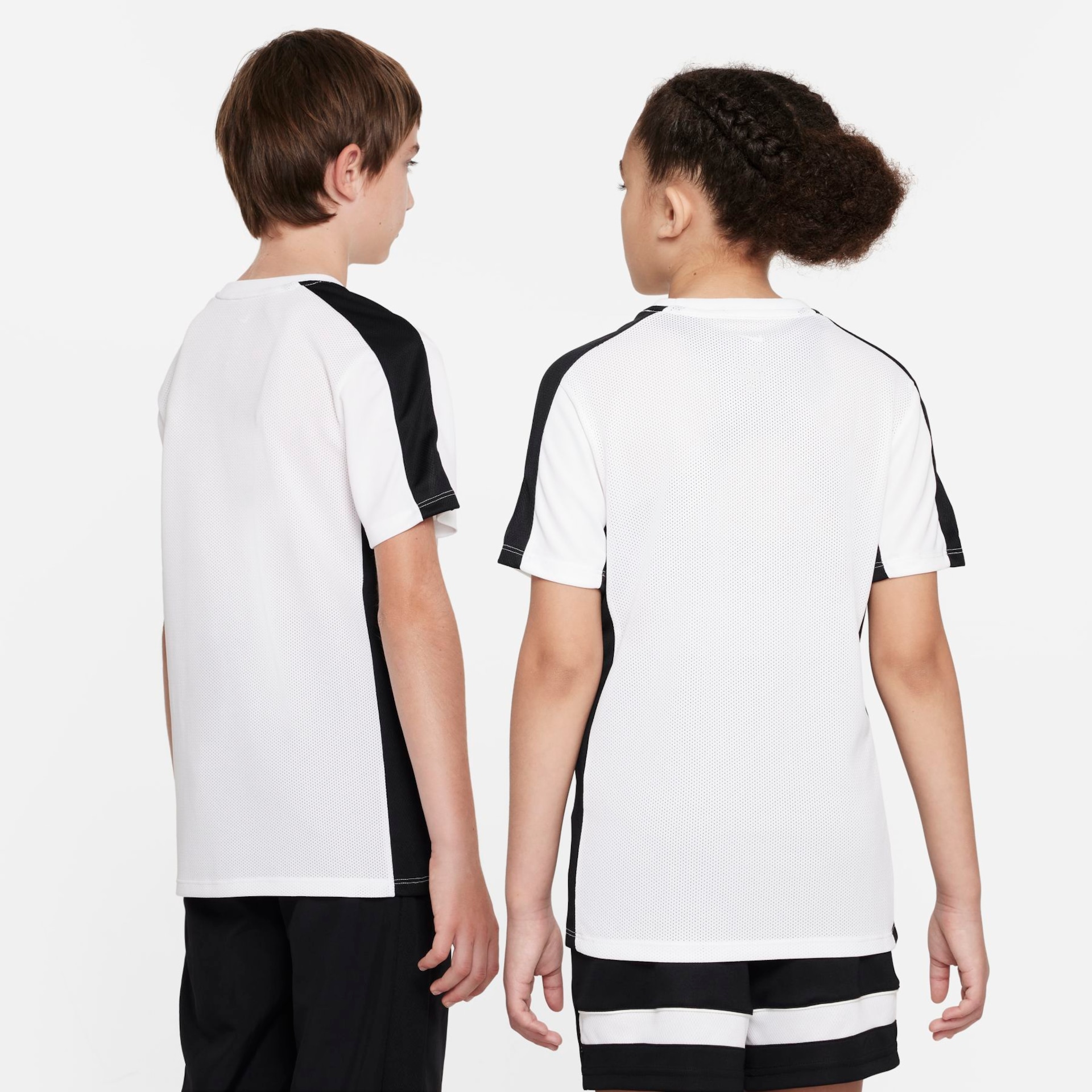 Camiseta Nike Dri-FIT Academy 23 Infantil - Foto 2