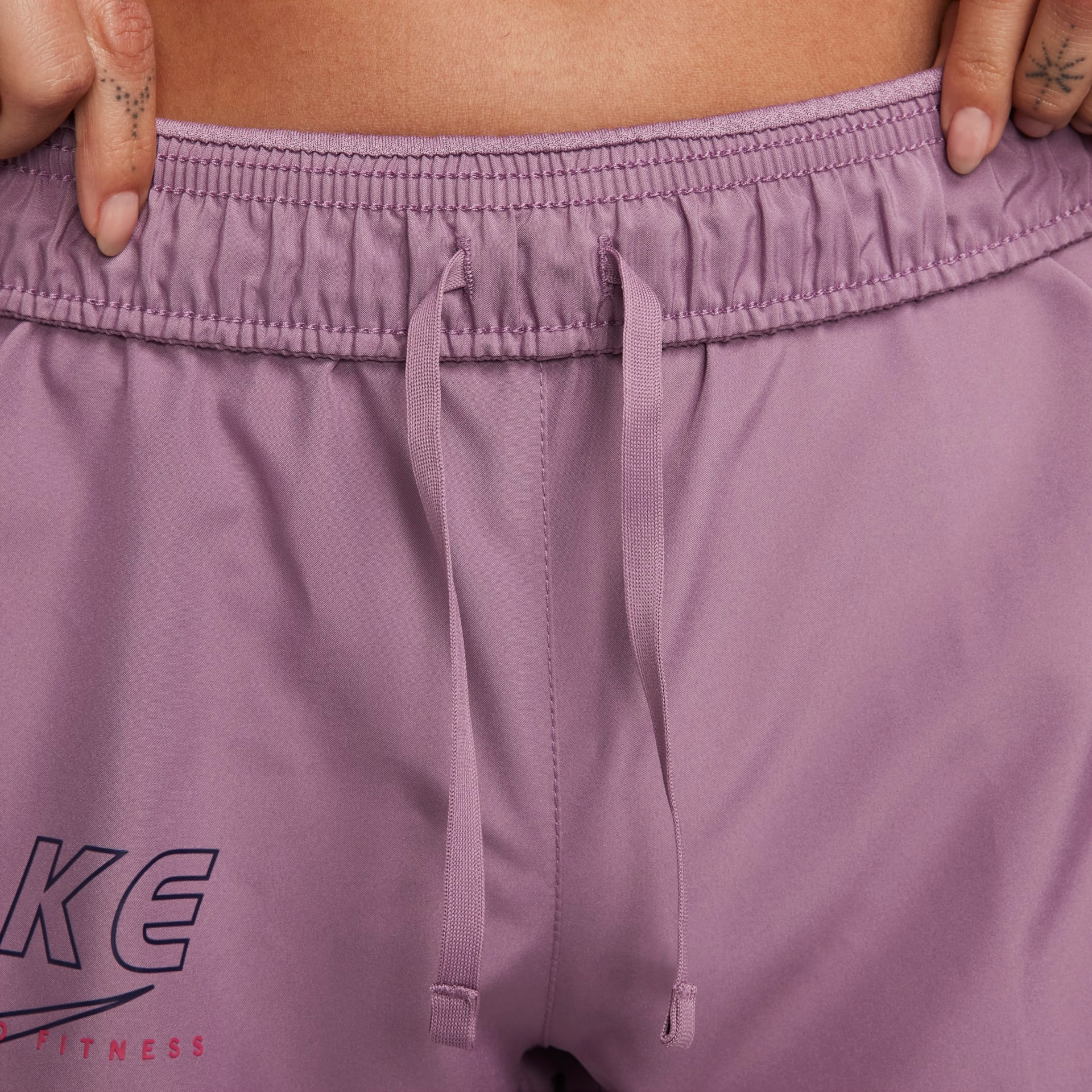 Shorts Nike One Tempo Feminino - Foto 3