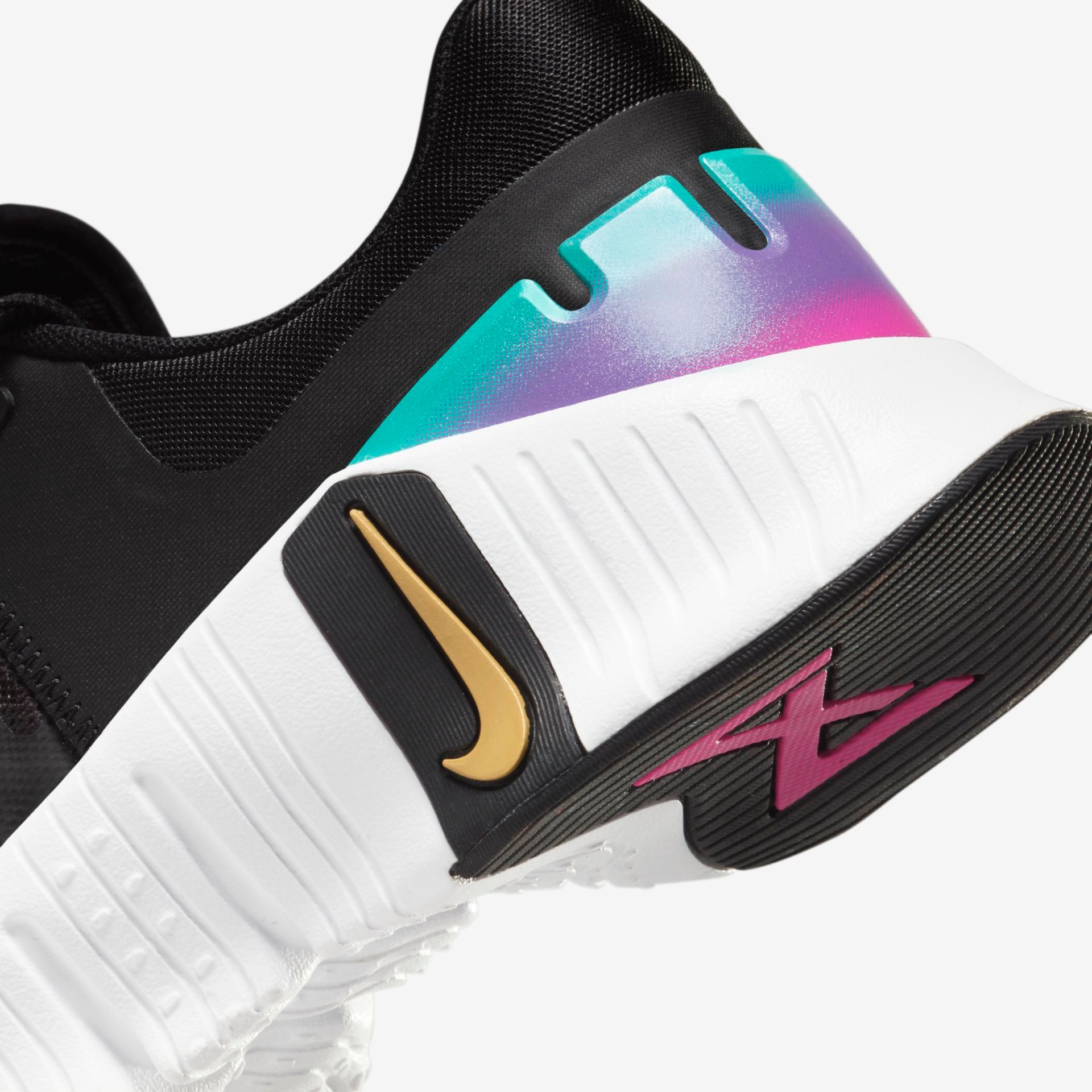 Tênis Nike Free Metcon 5 Premium Feminino - Foto 9