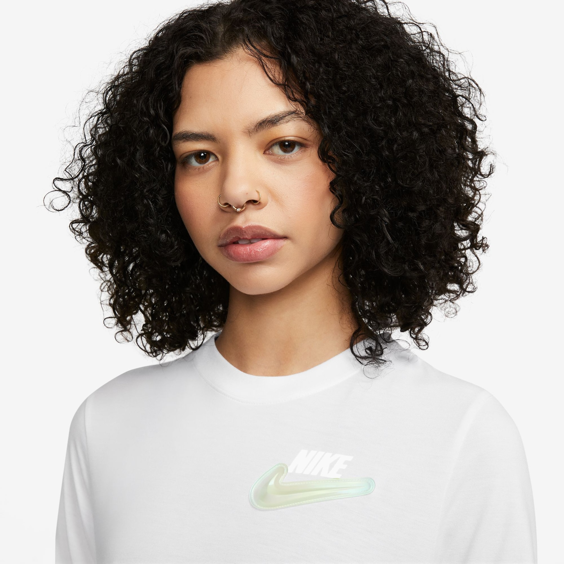 Camiseta Nike Sportswear Slim Feminina - Foto 3