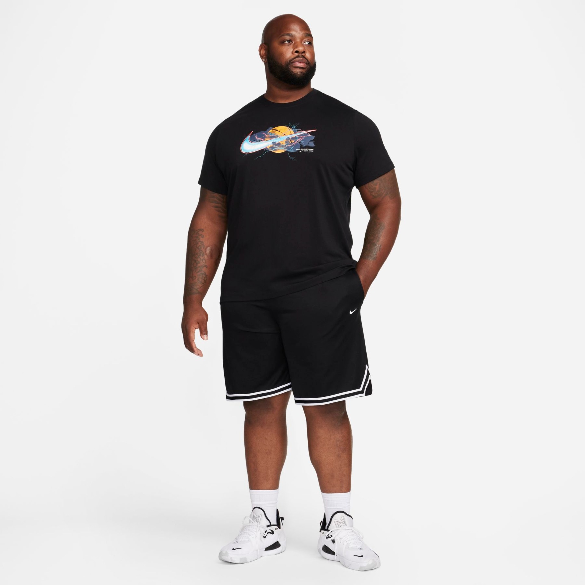 Camiseta Nike Swoosh Masculina - Foto 9