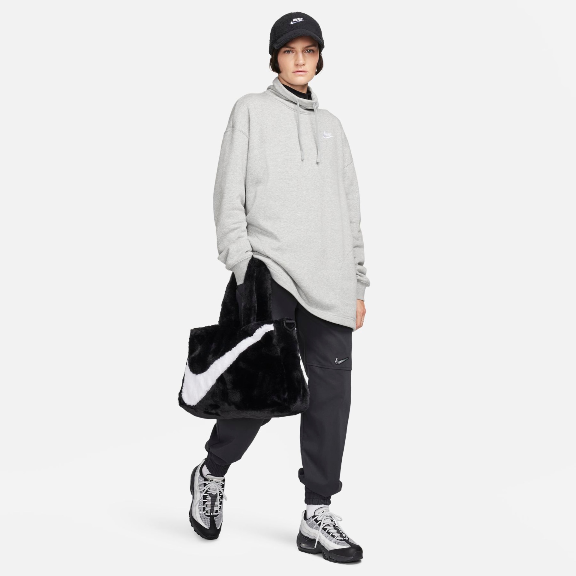 Bolsa Nike Sportswear Feminina - Foto 9