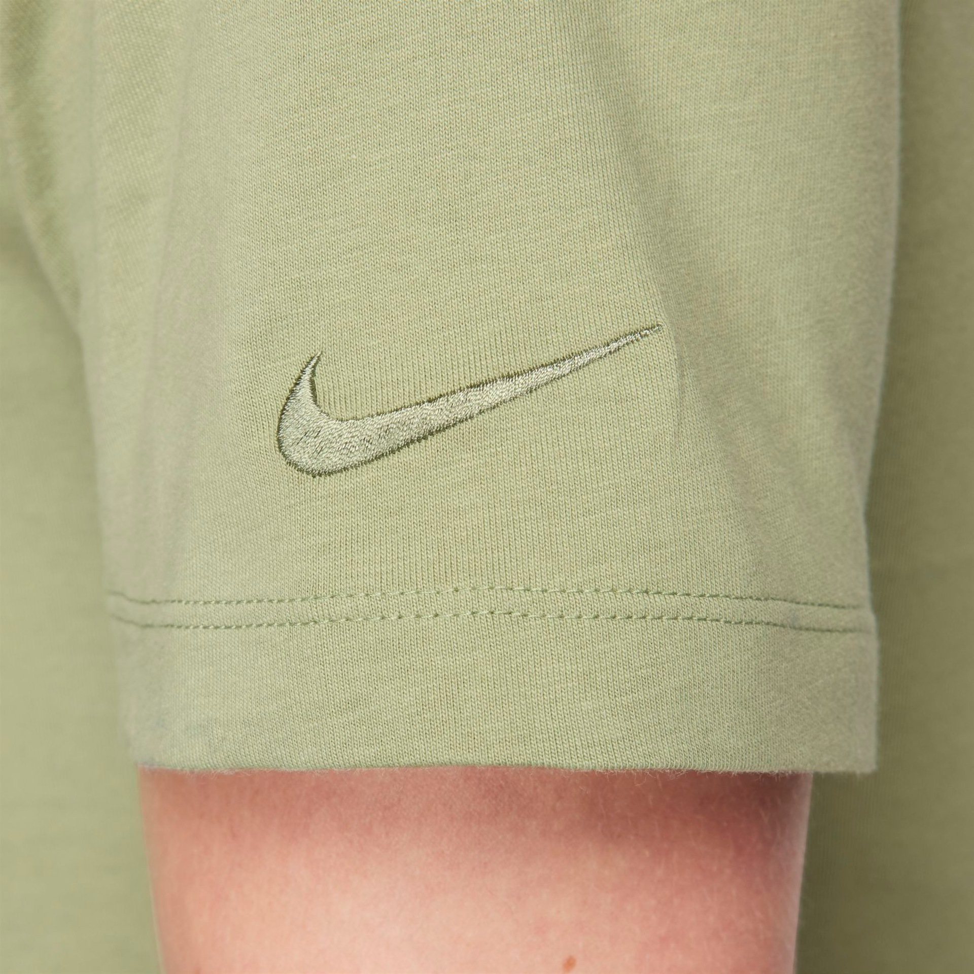 Camiseta Nike Sportswear UV Masculina - Foto 4
