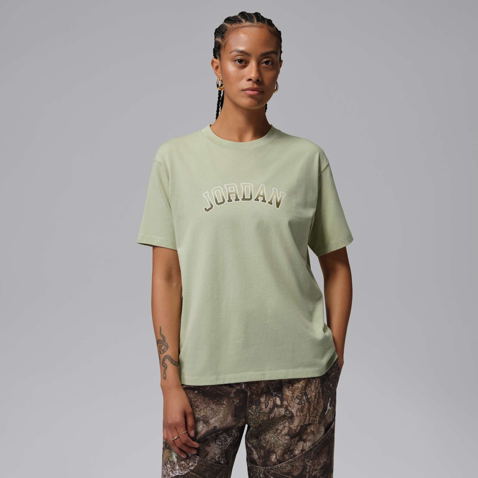 Camiseta Jordan Feminina - Foto 1