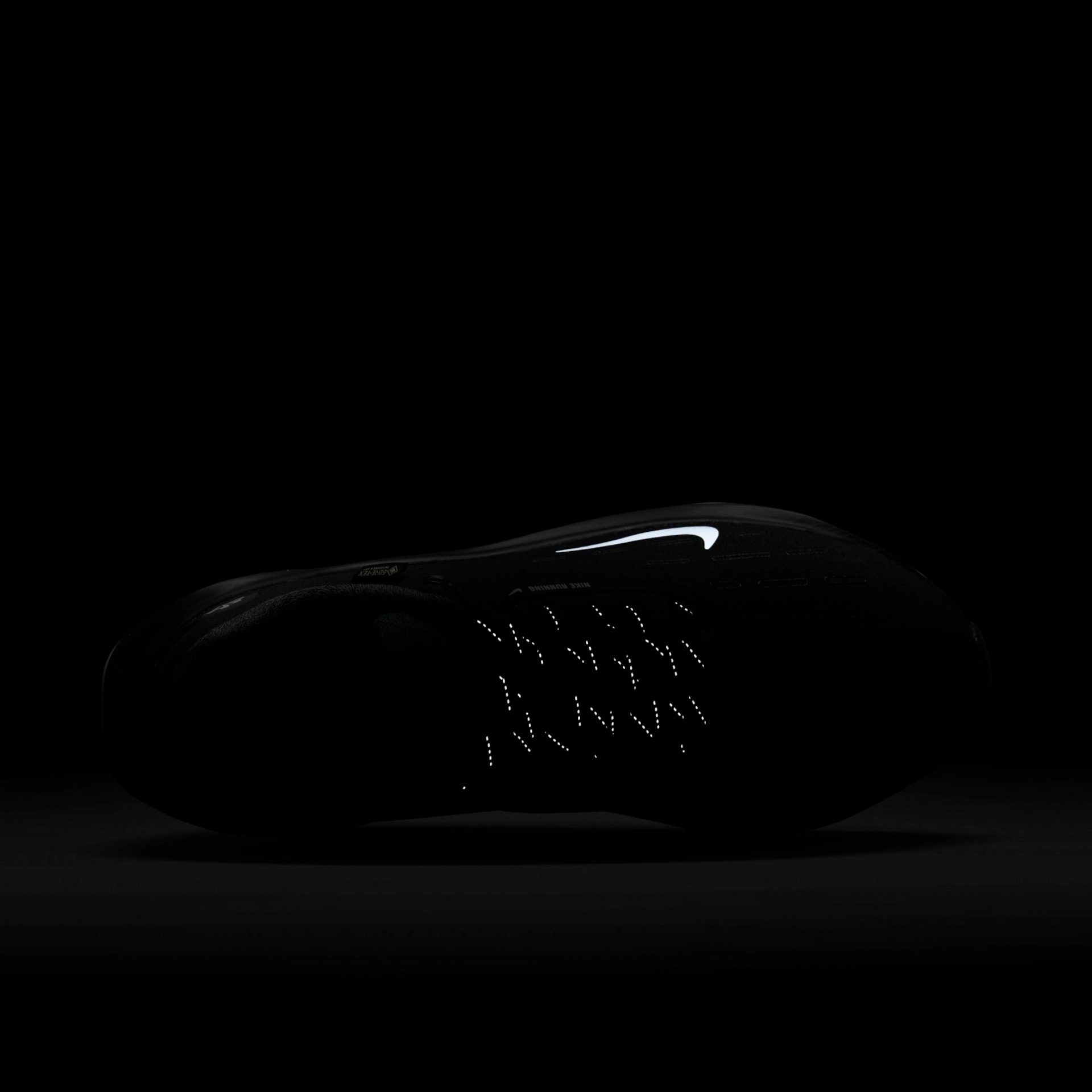 Tênis Nike Infinity Run 4 GORE-TEX Masculino - Foto 10