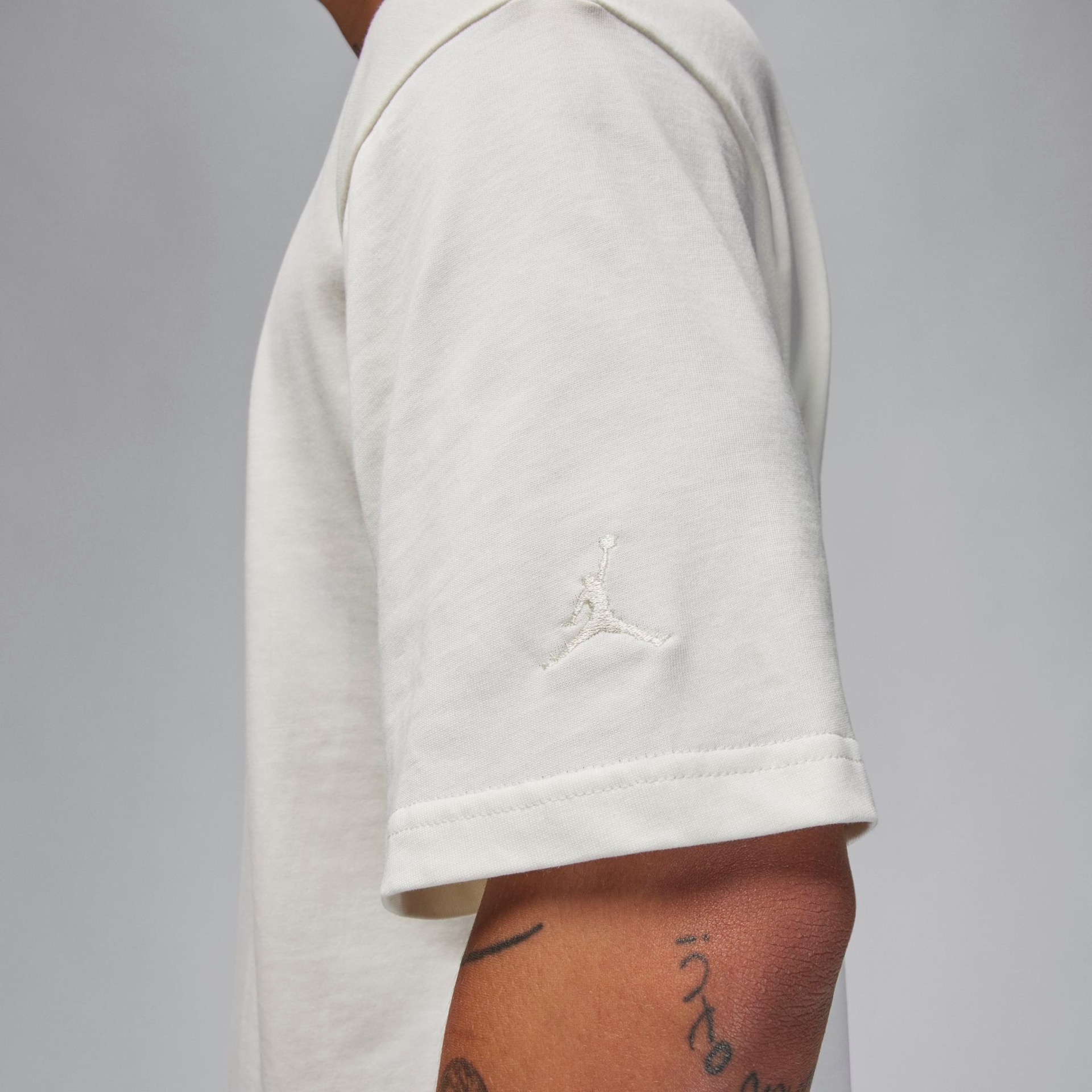 Camiseta Air Jordan Wordmark Masculina - Foto 5